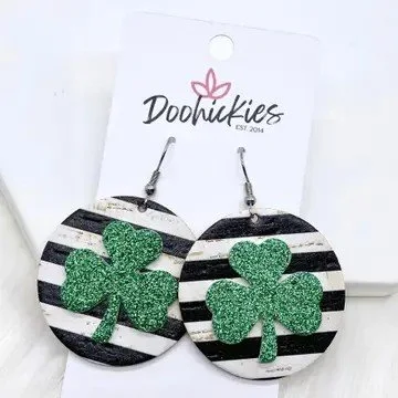 2" Green Glitter 3-D Shamrocks On Solid Line Circles