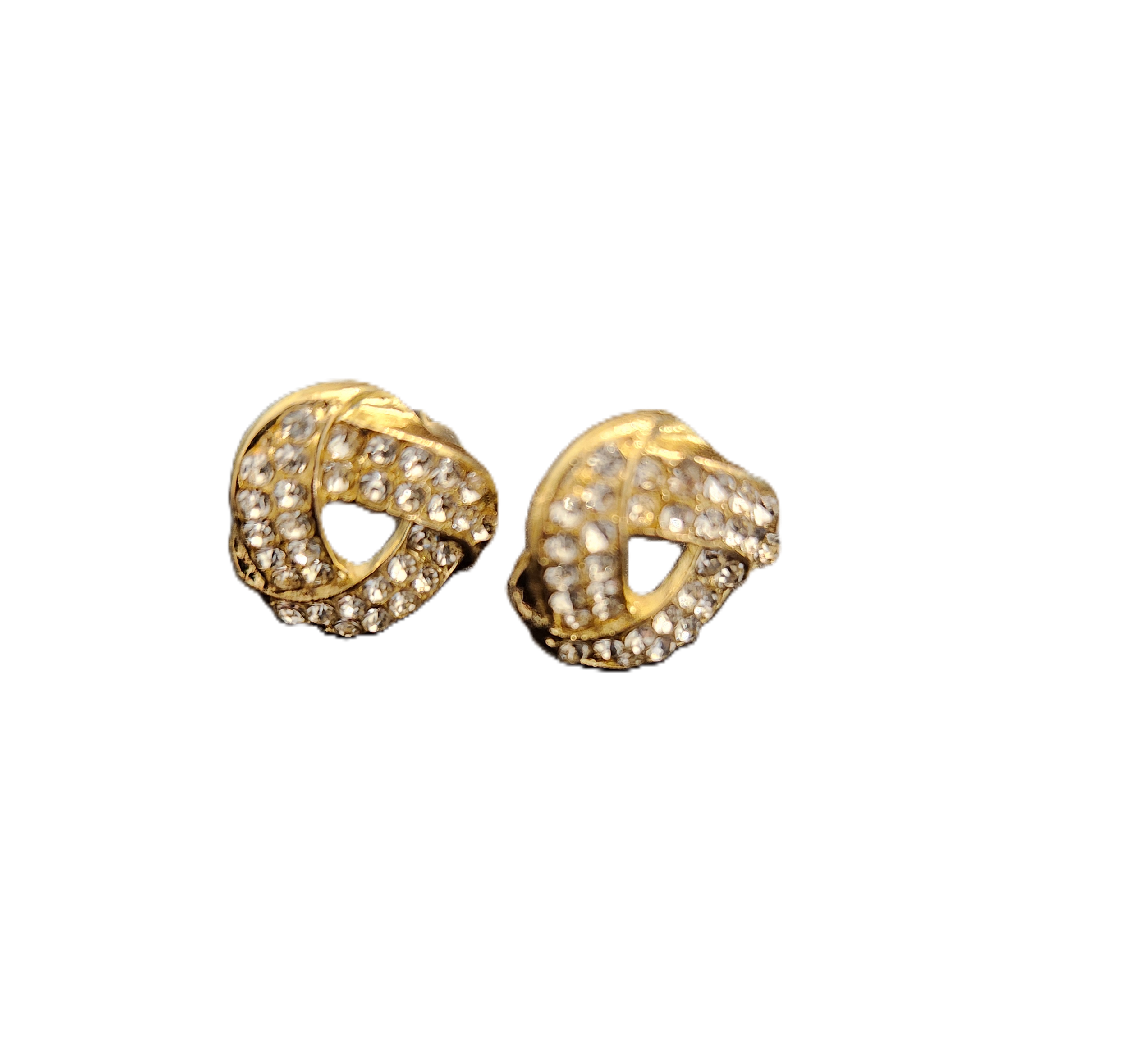 Z8193 - GOLD TONE KNOT EARRINGS.png