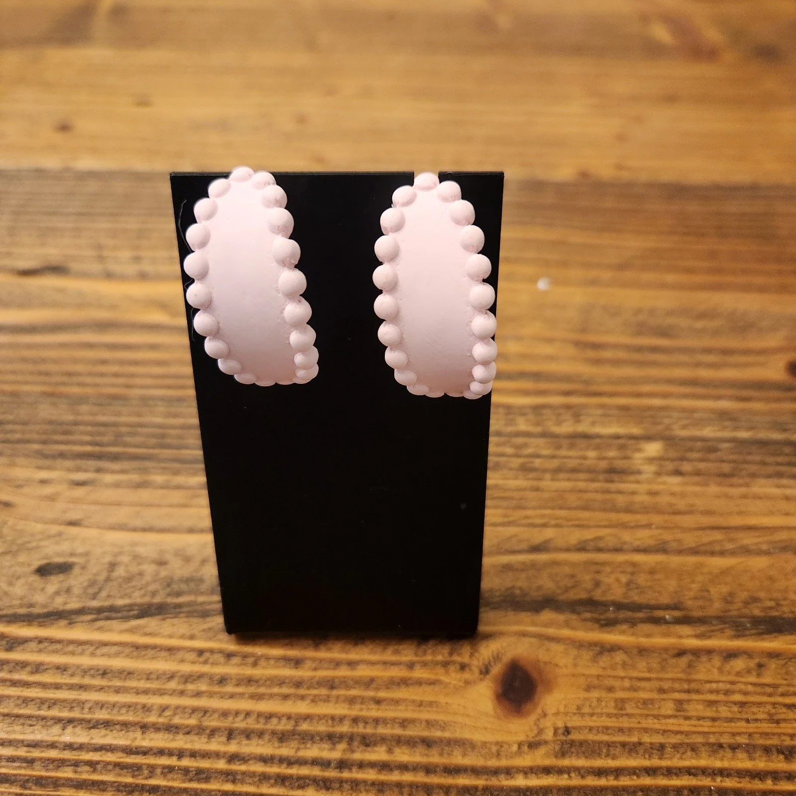 F7210 - OVAL PINK HUGGIE HOOP EARRINGS.jpg