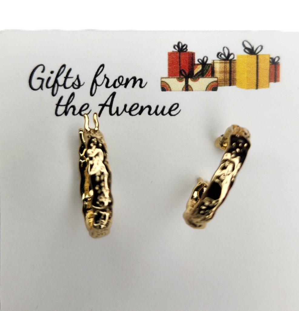 GOLD TONE LOOP EARRINGS
