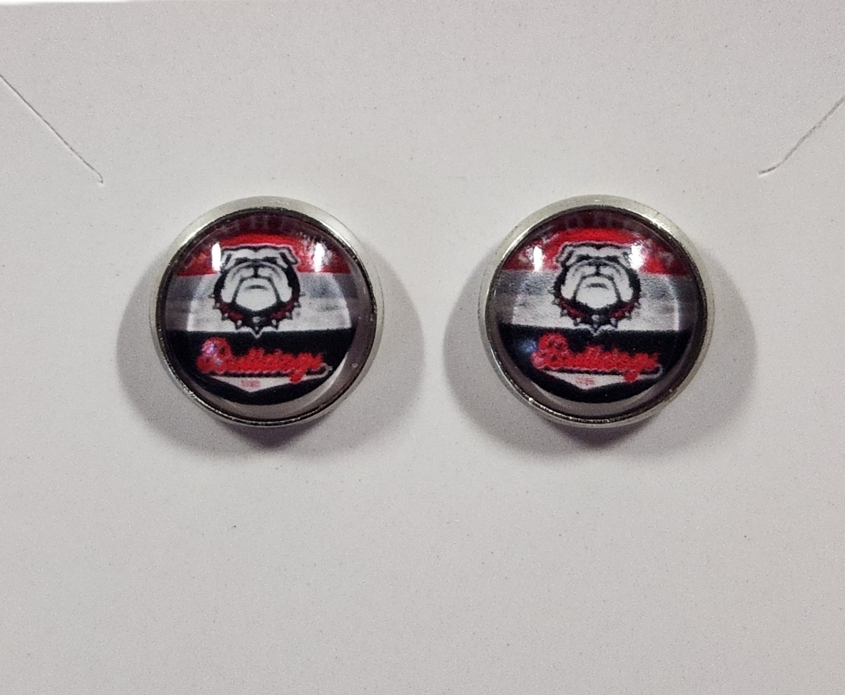 M6100 - Bulldogs On Stripes 12mm Glass Stud Earrings.png