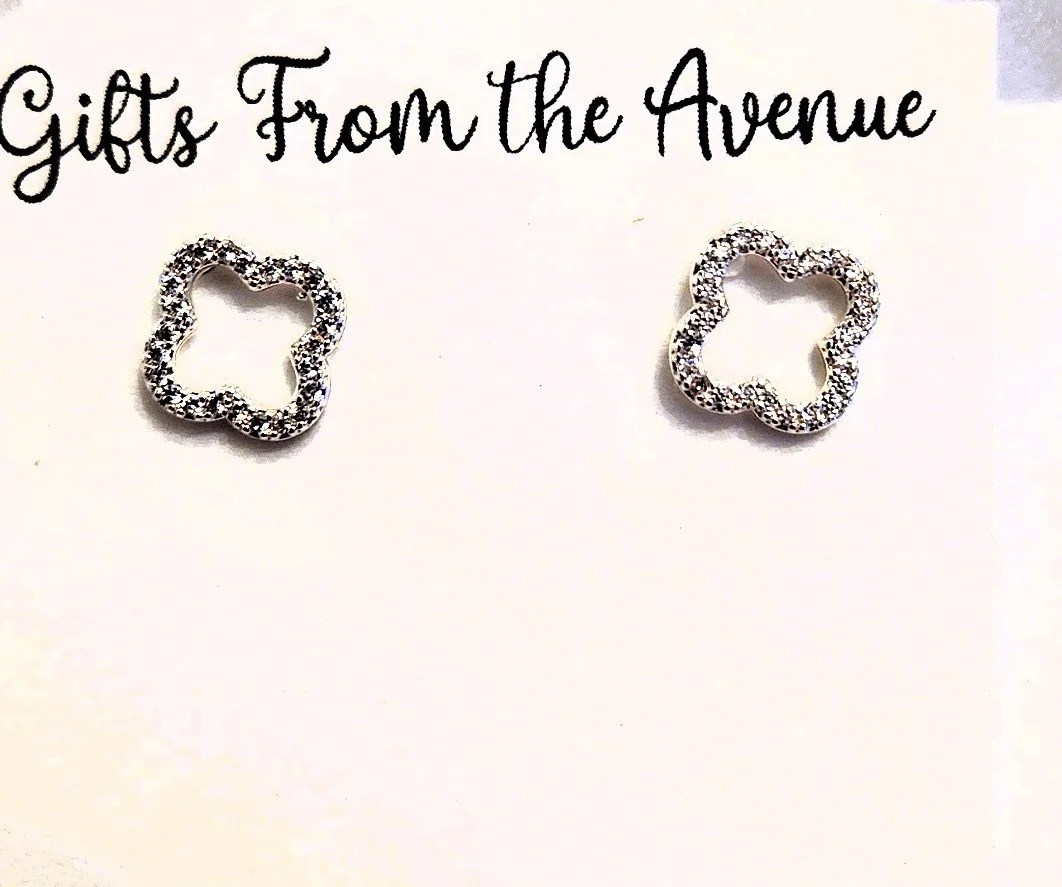 Z7291 - SILVER CLOVER STUD EARRINGS.jpg