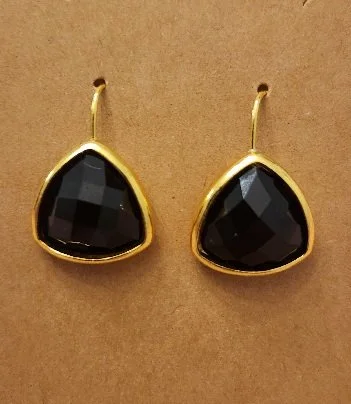Z7409 - TEARDROP BLACK STONE EARRINGS.jpg