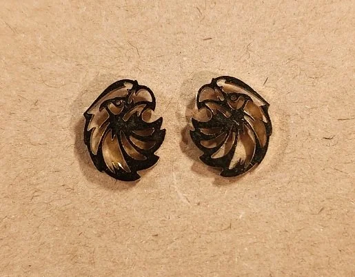 9130 - STAINLESS STEEL GOLD EAGLE HEAD STUD EARRINGS.jpg