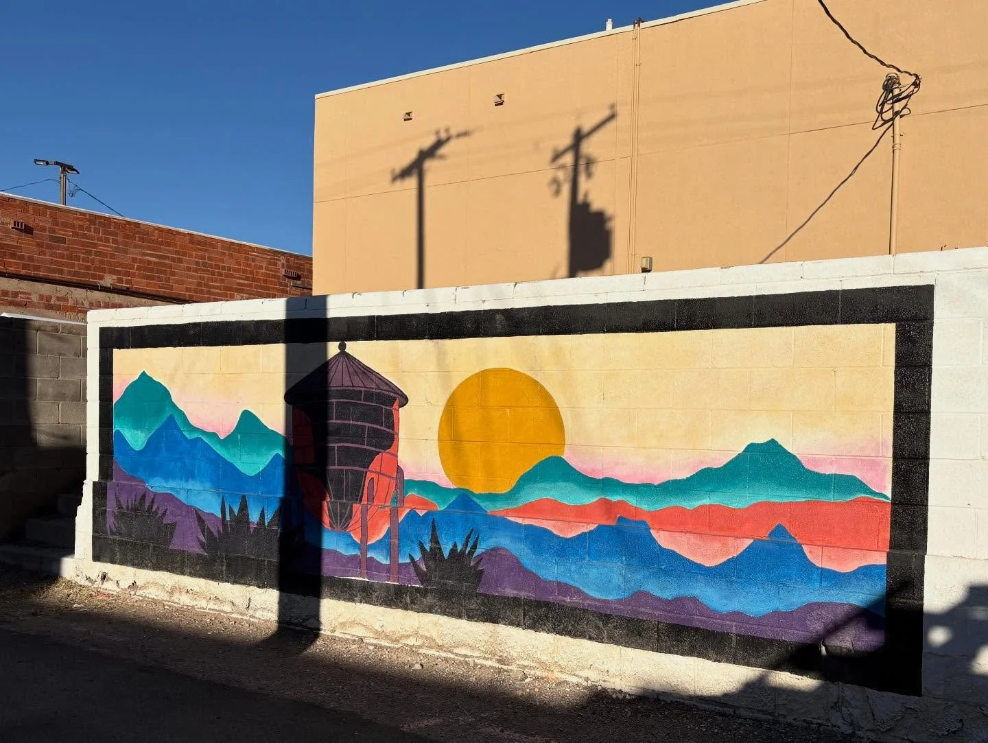 We heard it&rsquo;s mural Monday?! These are a few of our favorite murals from Alamogordo when we visited for the @nmmainstreet conference in September 🎨