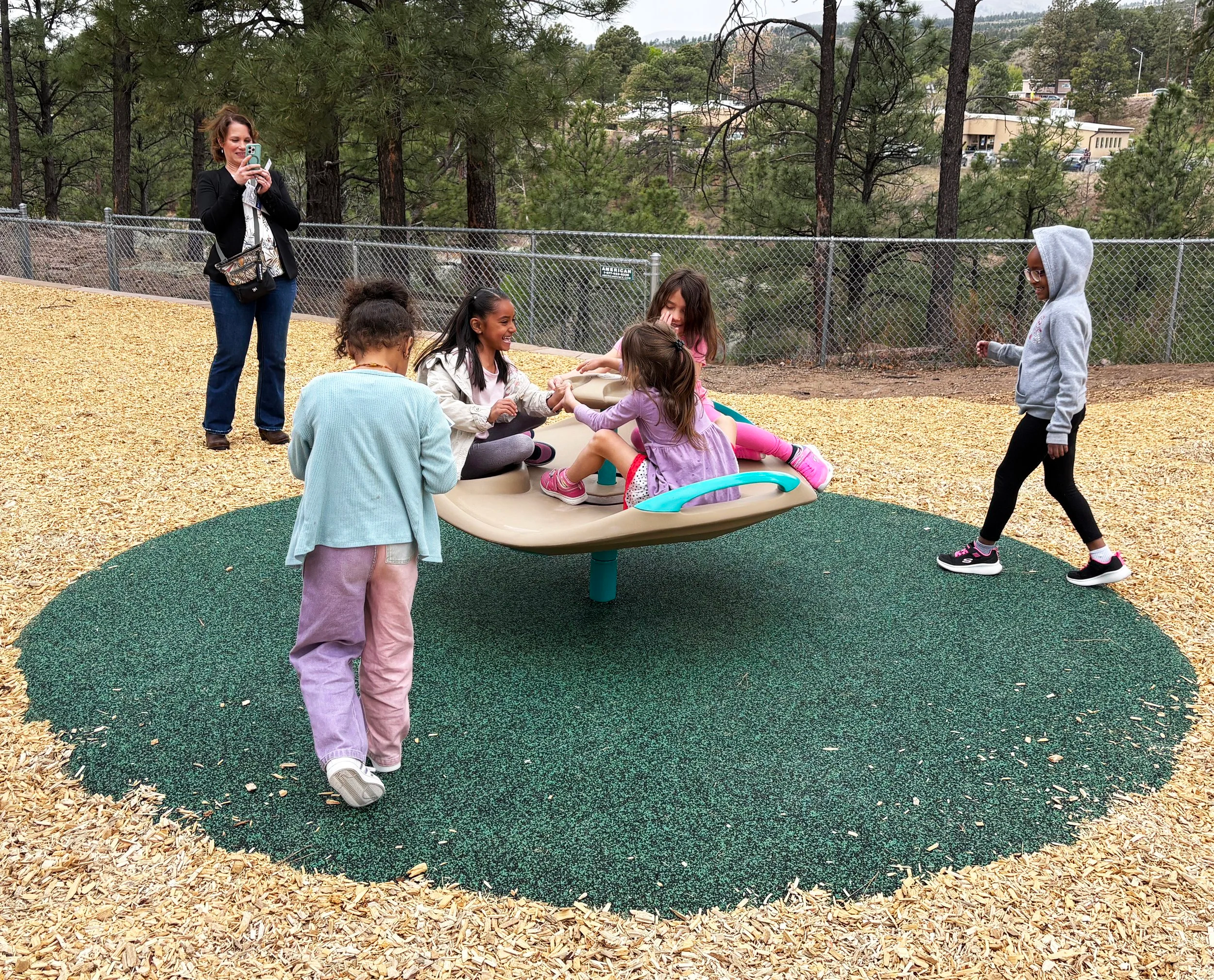 37th Street Play Lot