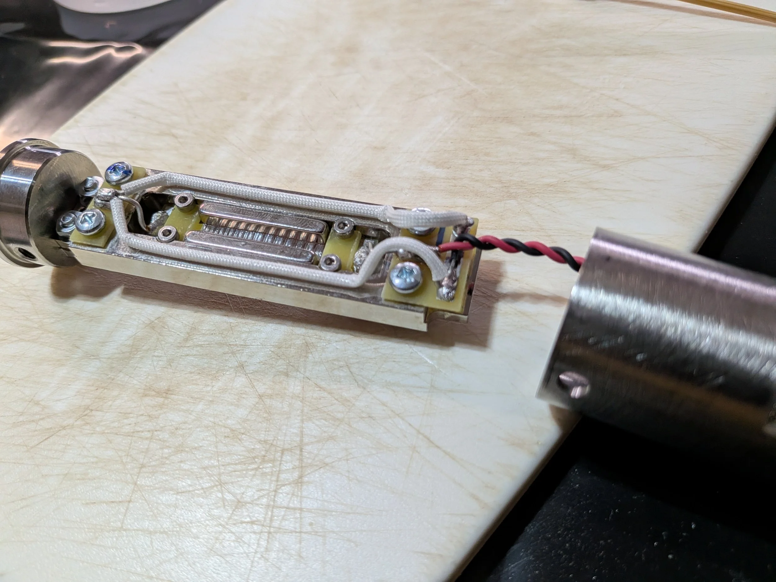 Ribbon motor for RM-6