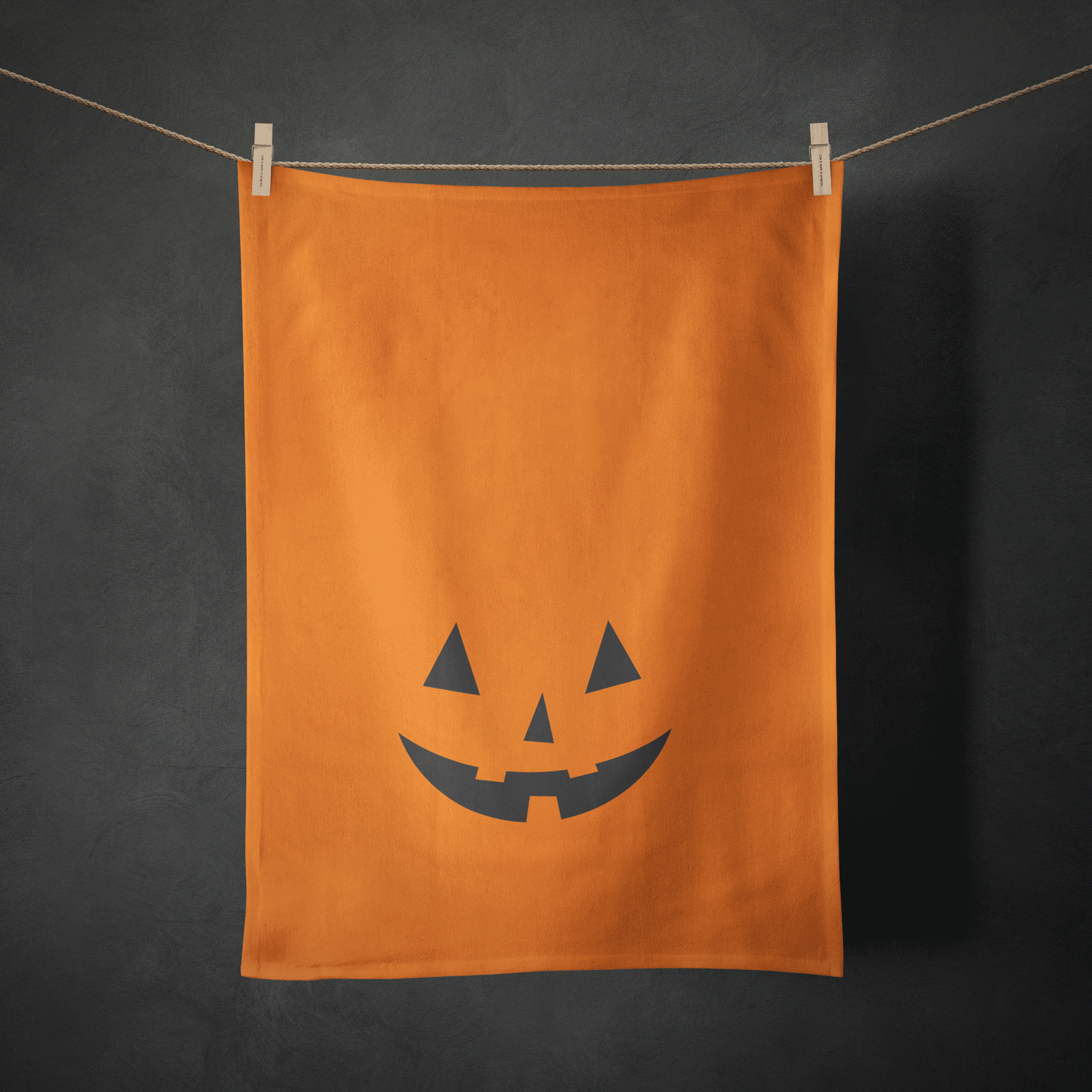 36 halloween-towel2.png