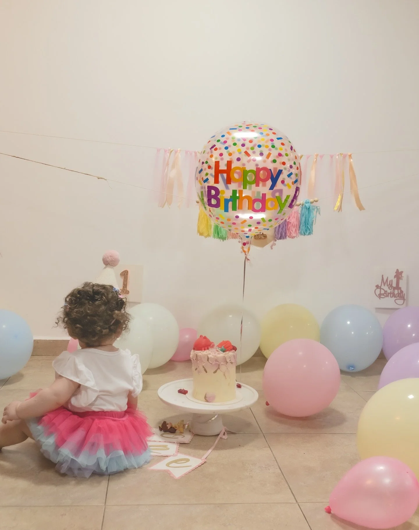 Desastres bonitos🫶🏻

Una m&aacute;s de la sesi&oacute;n de smash the cake de esta bebita 🥰