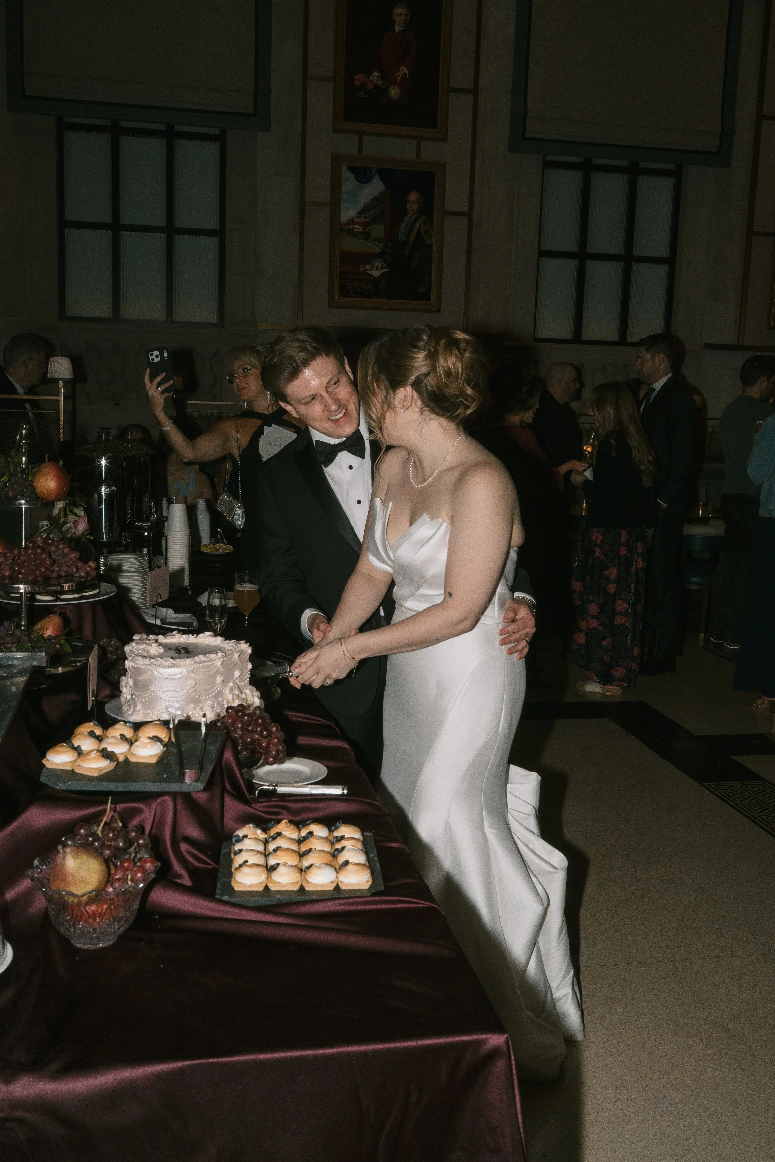 cake-cutting-the-langham-boston.jpeg