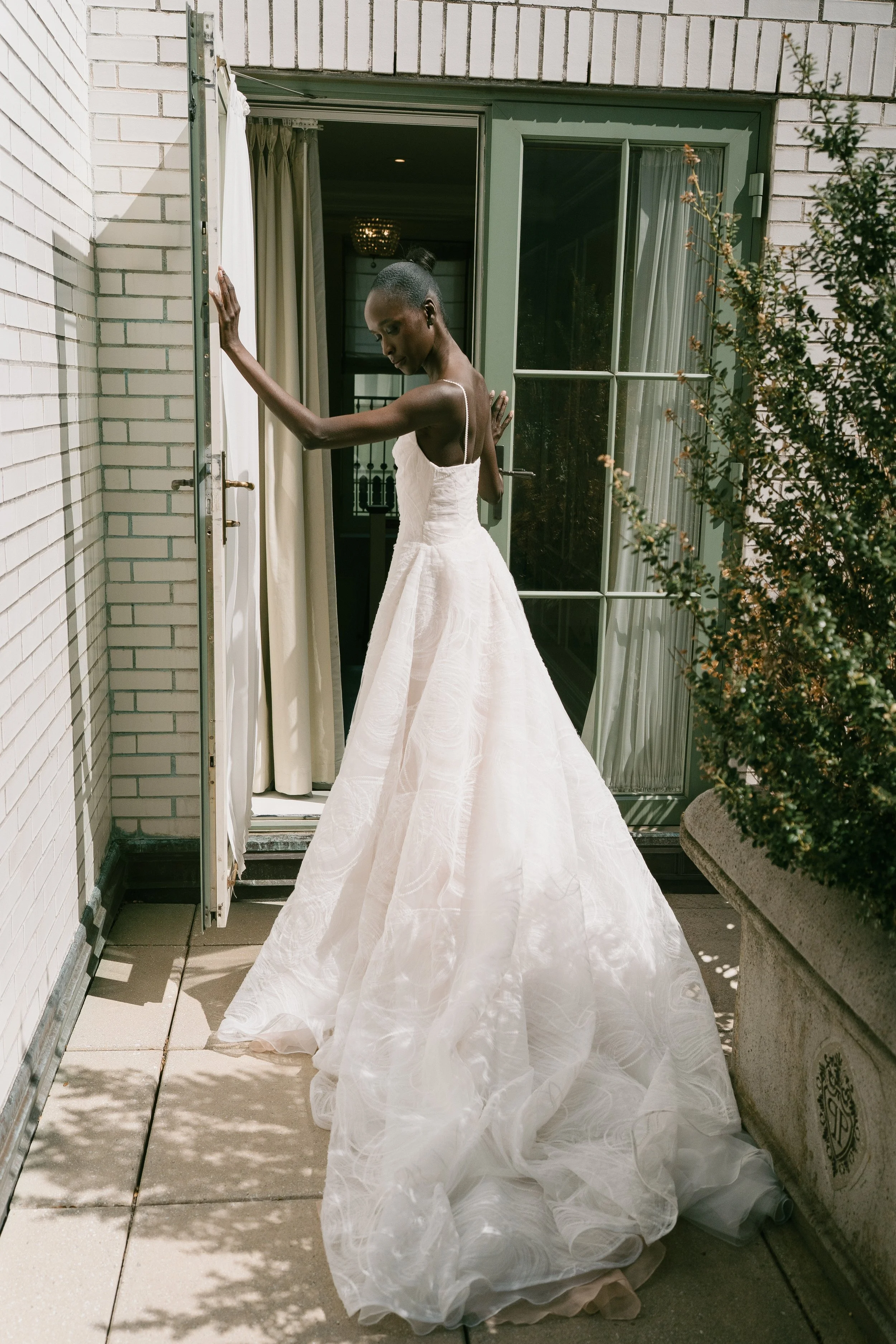 jaclyn-white-bridal-ss27-the-plaza-hotel.jpeg