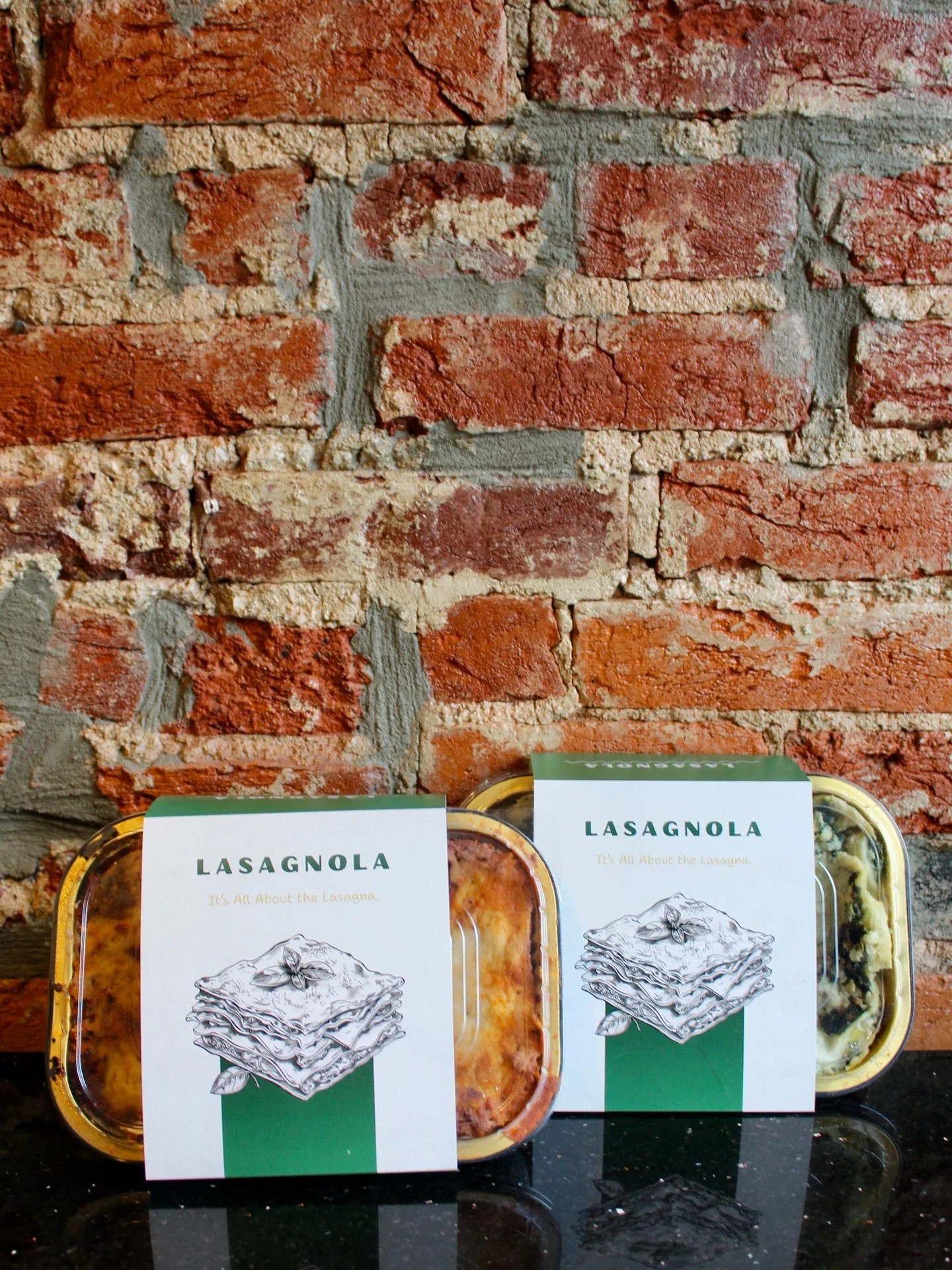 When your takeout deserves a photoshoot📸

Order your lasagna today through the link in our bio or on Uber Eats🫶