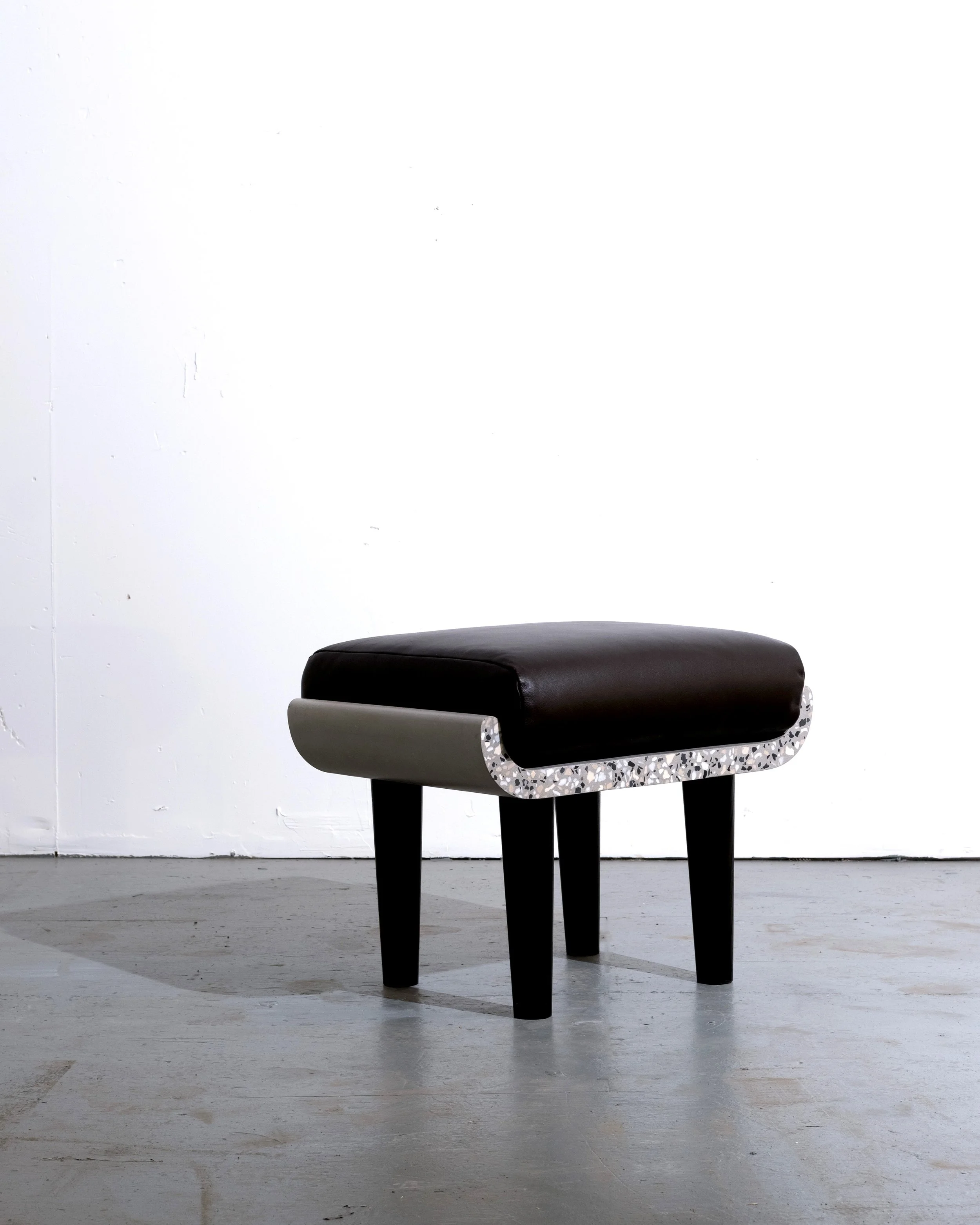 U SIT - 02.jpg