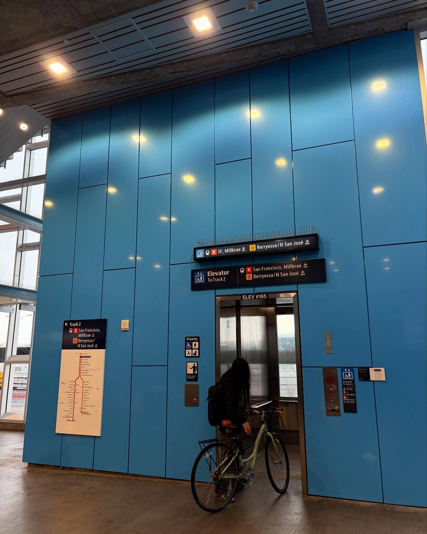 On December 12, 2024, @sfbayarearapidtransit and various other transit agencies (@rideact, @officialwestcat, @ridethevine) held an event at El Cerrito del Norte to celebrate the introduction of new signage as part of the Regional Mapping &amp; Wayfin