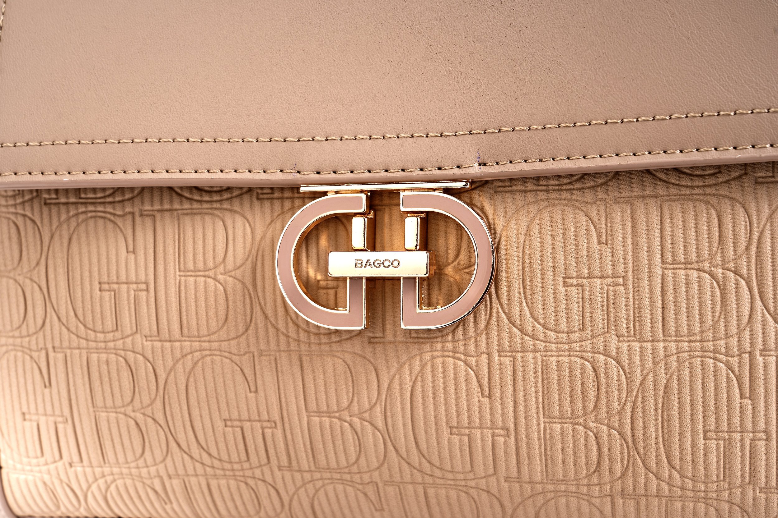 Luxury Chain Brown Texture.jpeg