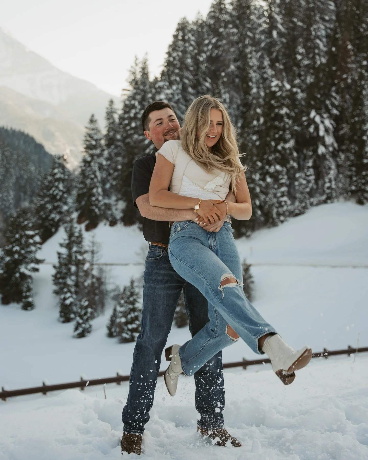 I&rsquo;m ready for spring, but I am going to miss these winter wonderland shoots ❄️ the fresh snow made these photos SO dreamy. 
.
.
#utahphotographer
#utahcouplesphotographer
#saltlakecitycouplesphotographer
#saltlakecouplesphotographer
#saltlakewe