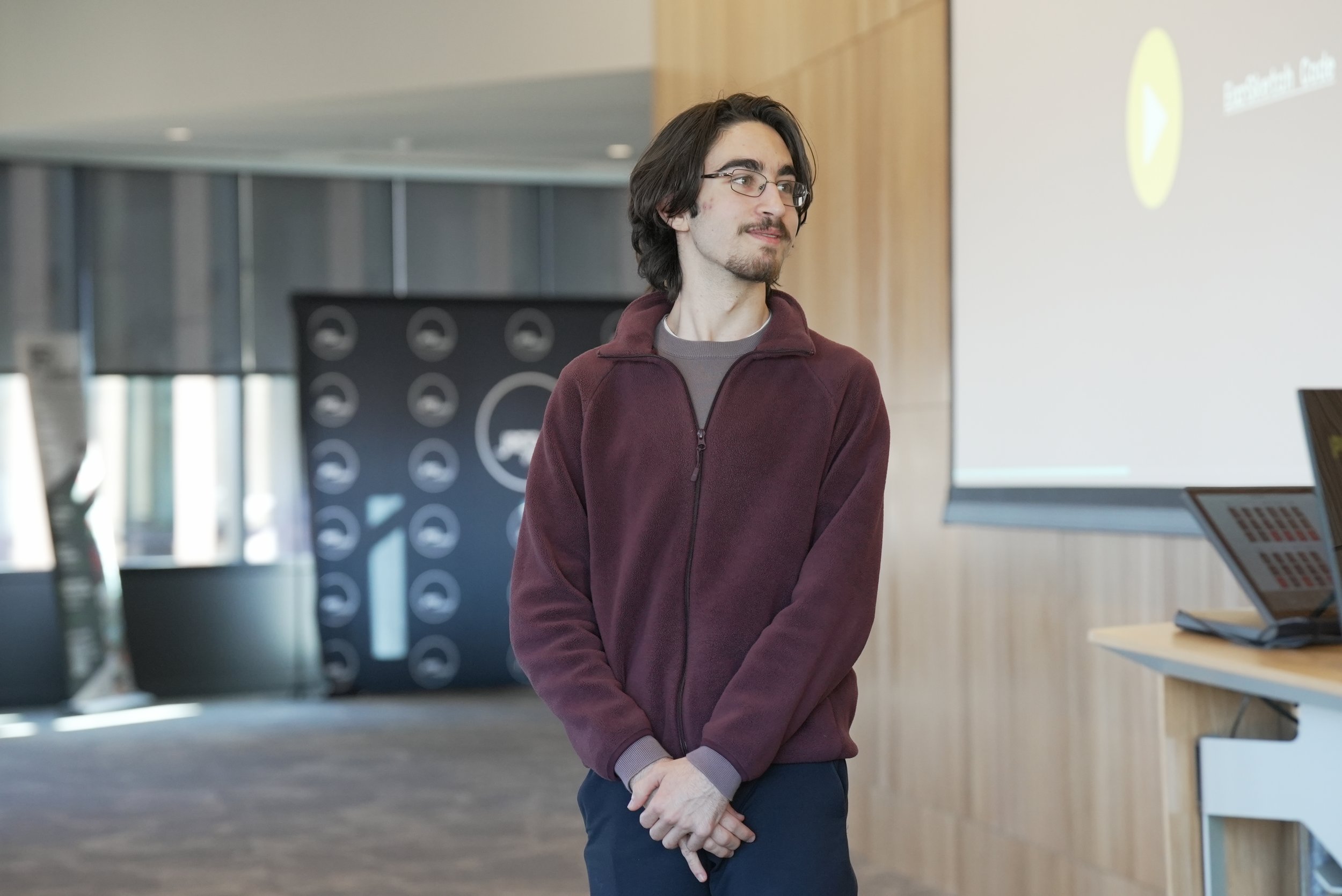 DSC01699 Cal Hunter.JPG