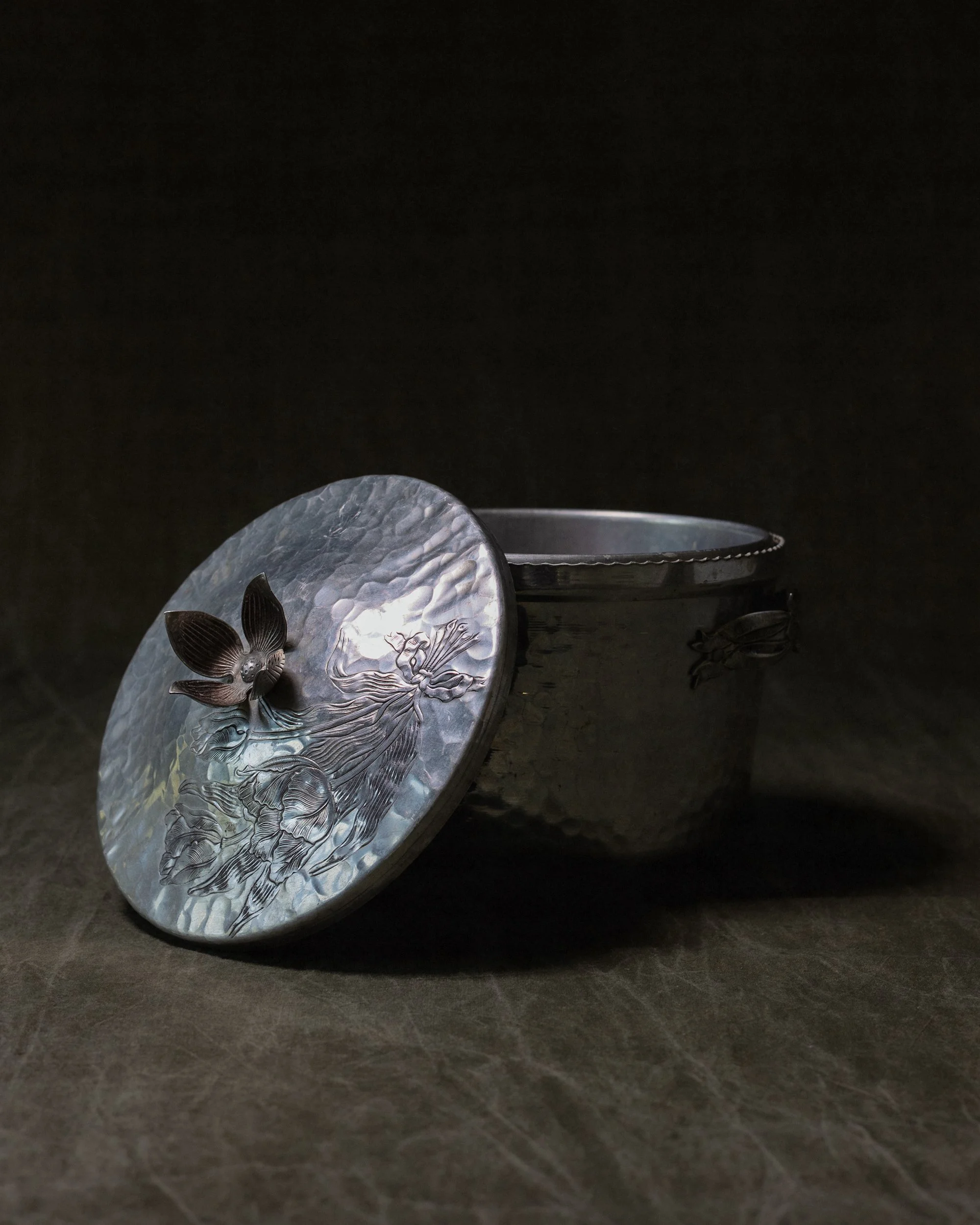 Hammered Floral Ice bucket