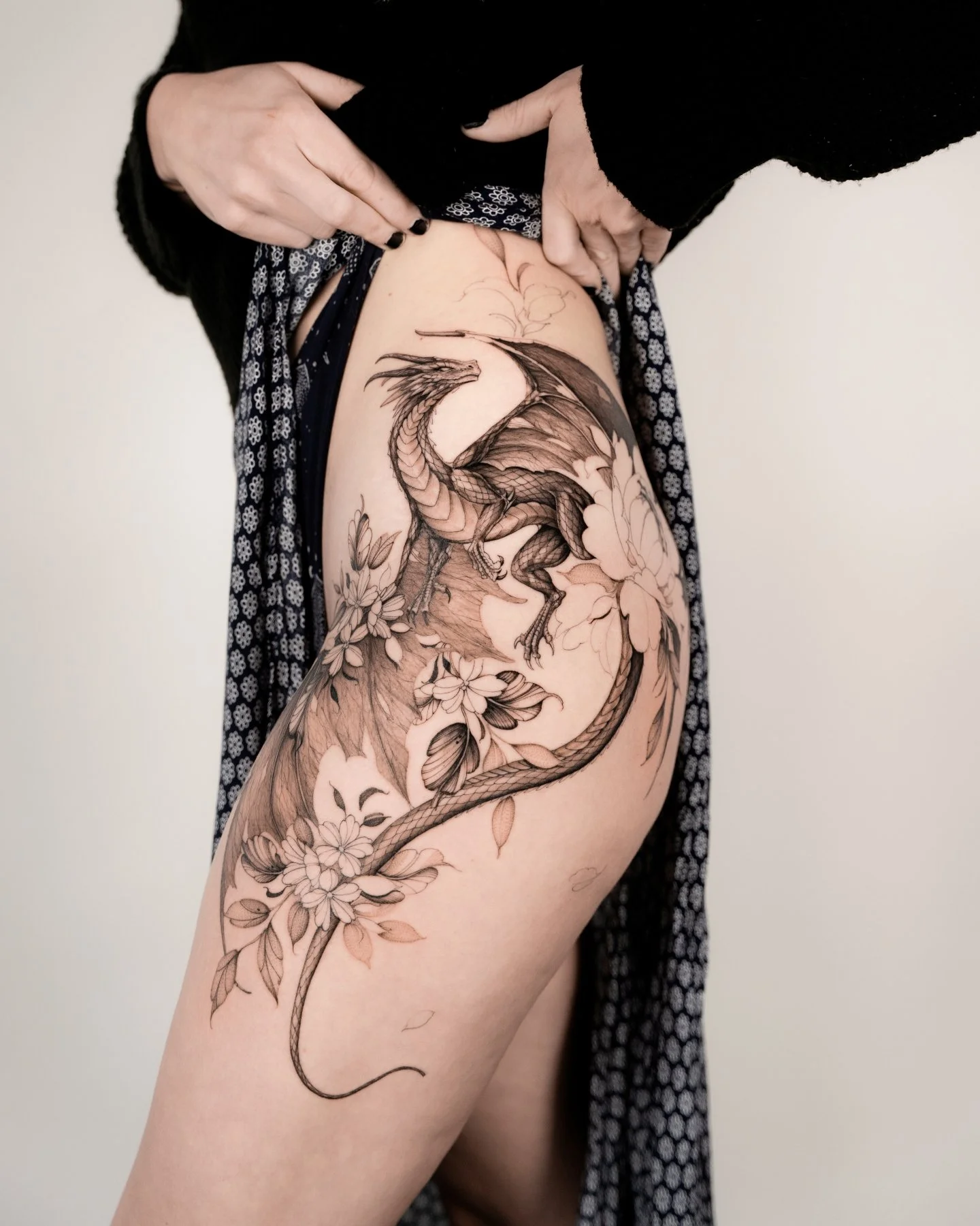 Freehand dragon by Ferraro

Save this for later

Artist: [ @ferraro_artist ]

Fine Studio | South Lake Union, Seattle. Illustrative and mythology pieces designed from scratch &mdash; dragons, serpents, ornamental work with depth. #seattletattoo #illu