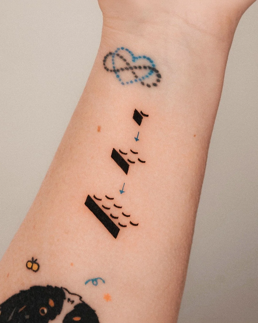 A childhood memory
-
Inquiries through DM.

Artist: [ @orbliiz ]

Fine Studio | South Lake Union, Seattle. Custom fine line and illustrative tattoos, designed from scratch. #blackworktattoo #geometrictattoo #minimalisttattoo #seattletattoo #seattleta