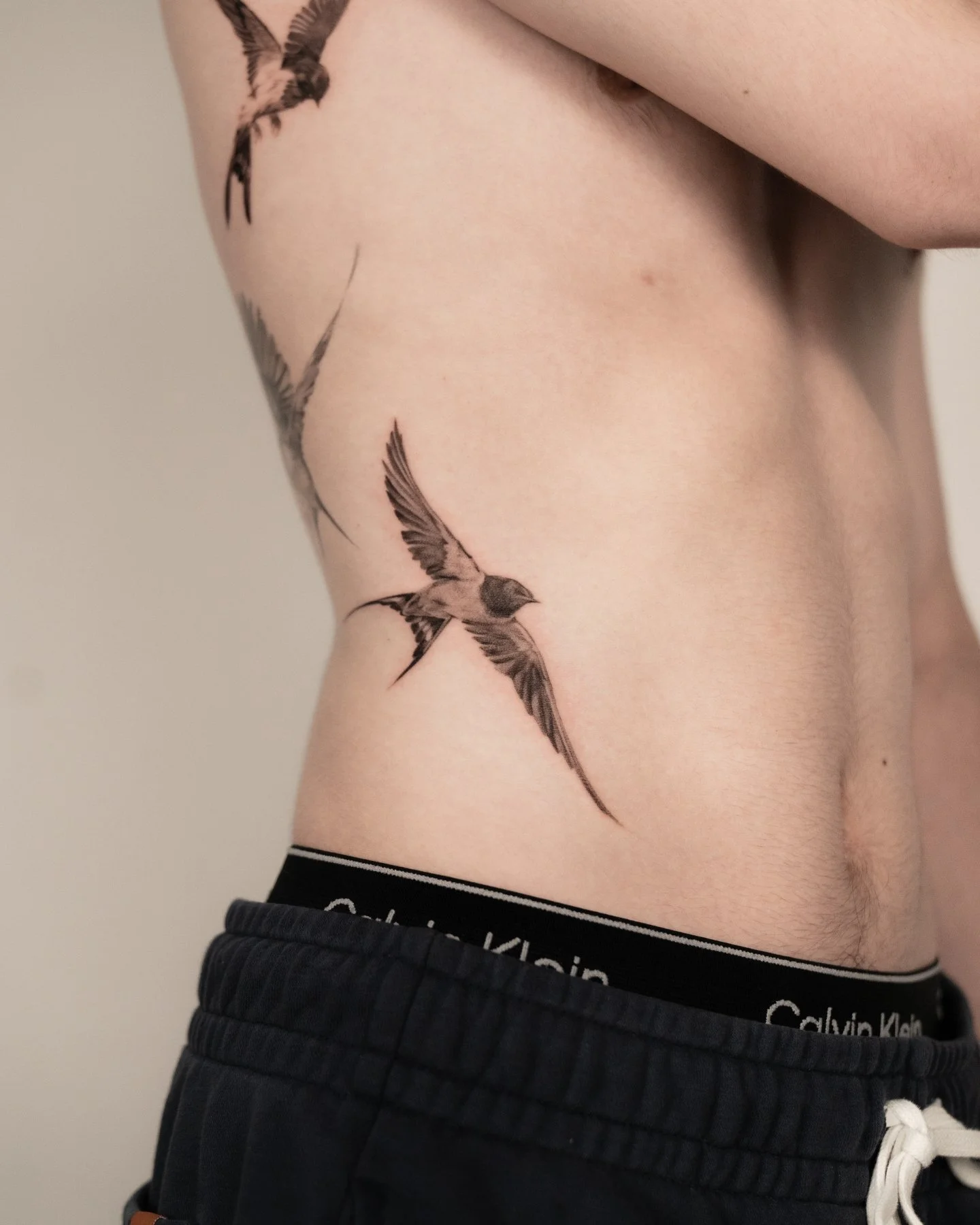 Swallows always find their way back.
-
DM or email for inquiries.

Artist: [ @campion_creations ]

Fine Studio | South Lake Union, Seattle. Black and grey microrealism and nature pieces, designed from scratch. #seattletattoo #microrealismtattoo #swal