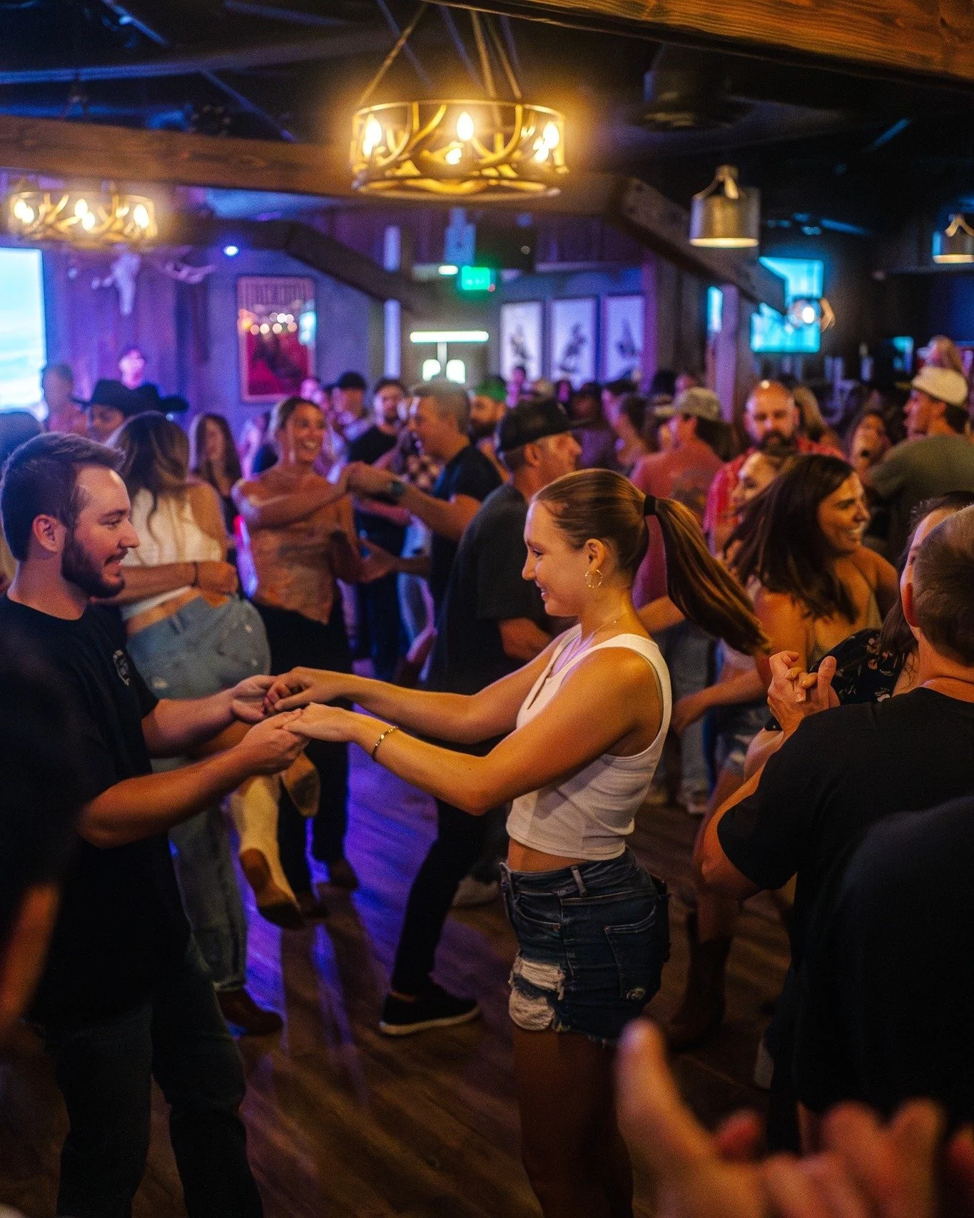 &rsquo;Tis the season to celebrate &mdash; and Triangle Square has the perfect spots for every kind of gathering! Whether you&rsquo;re planning a family get-together, a company celebration, or a festive night out with friends, our restaurants and ven