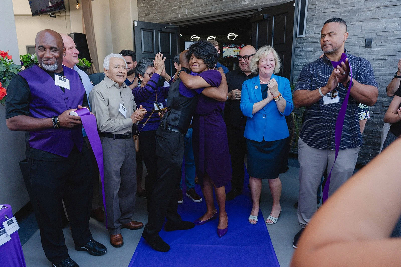 LJ’s Lounge Opens at Triangle Square Expanding Dining &amp; Live Entertainment Options