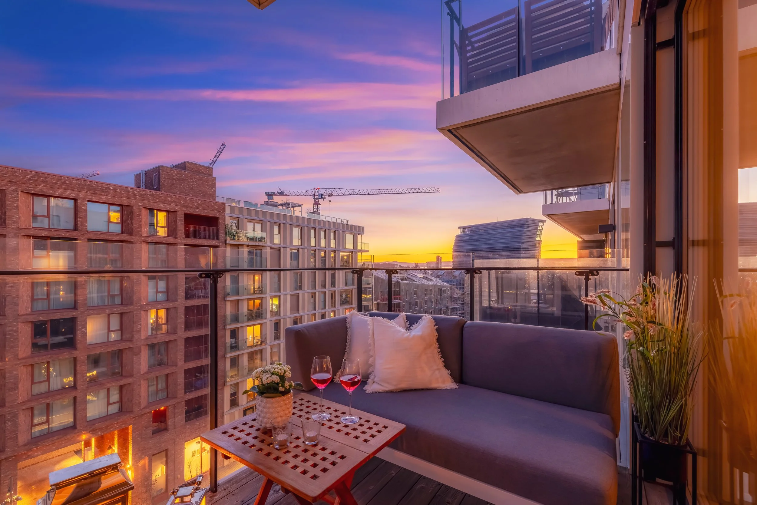 Solgt leilighet i Bjørvika – eksempel på bolig med balkong og utsikt