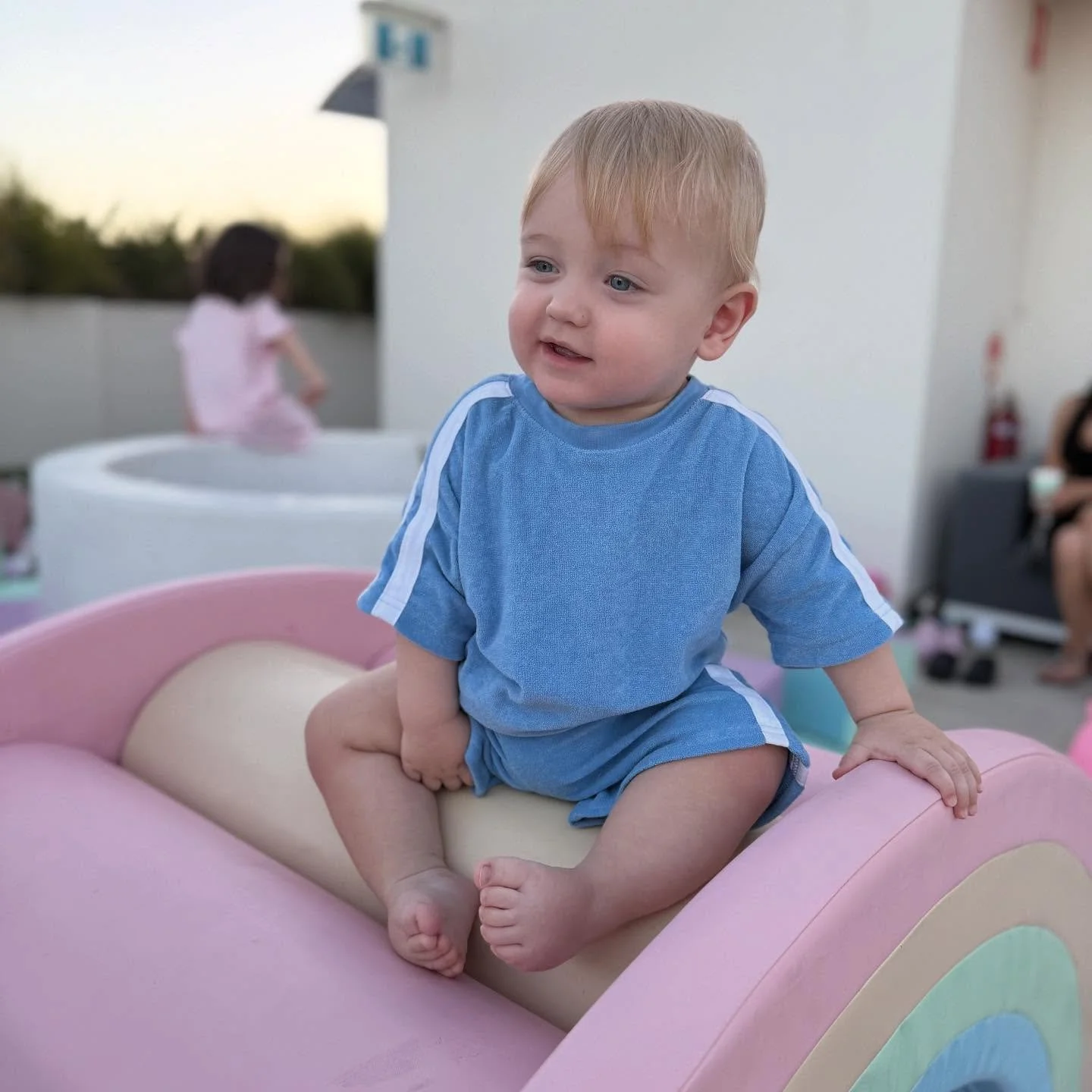 Golden hour playtime with my favourite little person ✨☁️