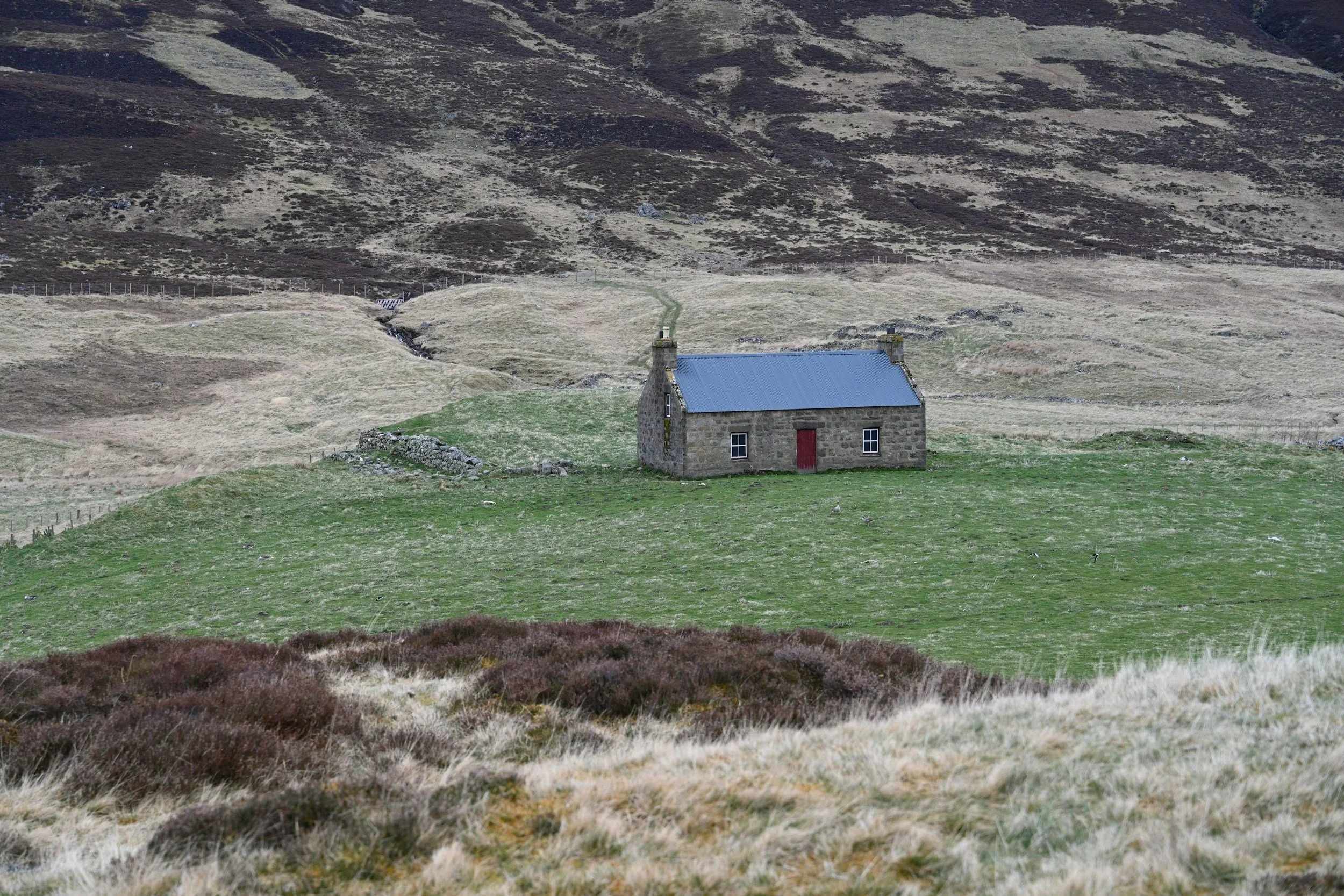Braemar Airbnb — Guest Welcome Pack Design