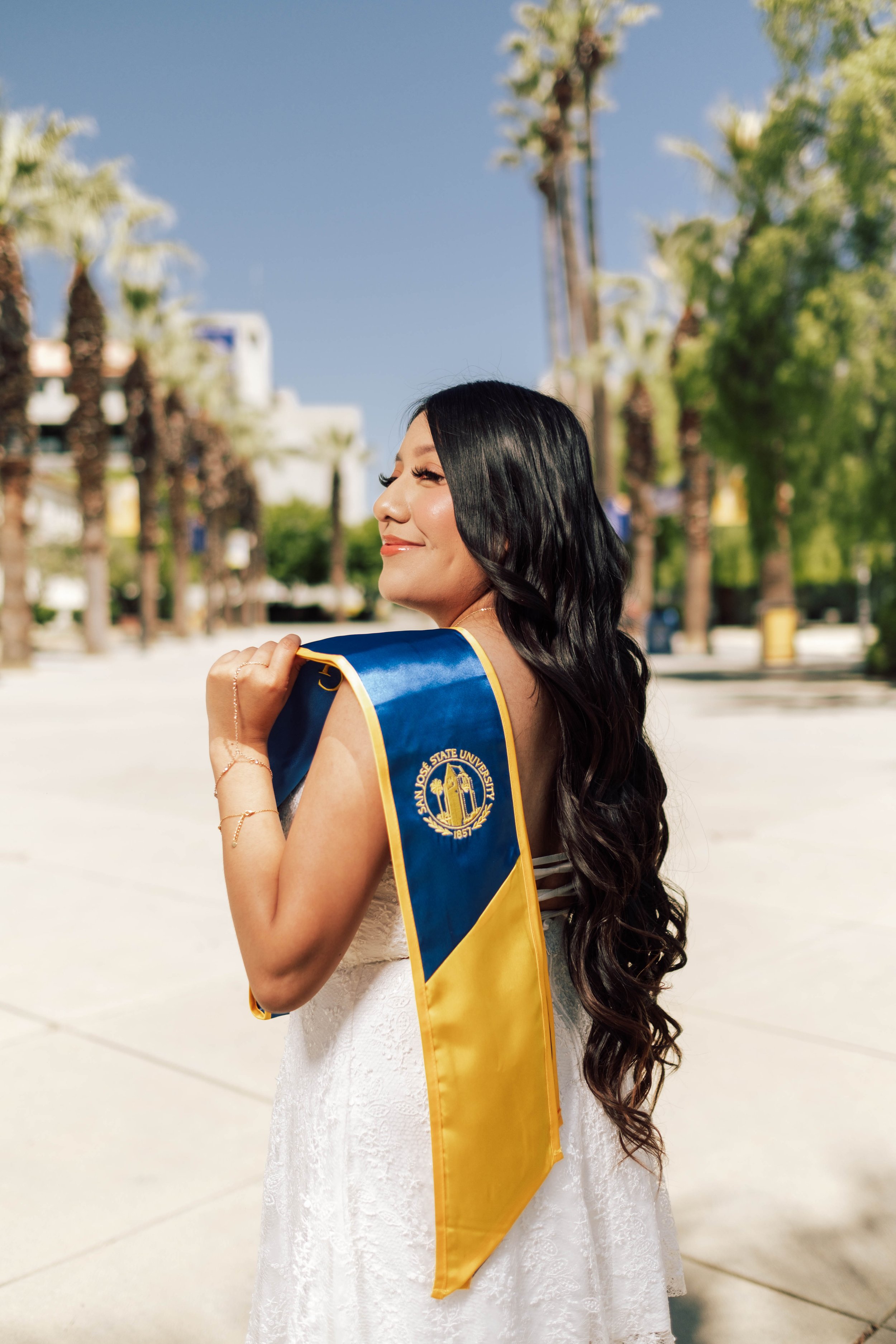 Lunal Grad '26-1.jpg