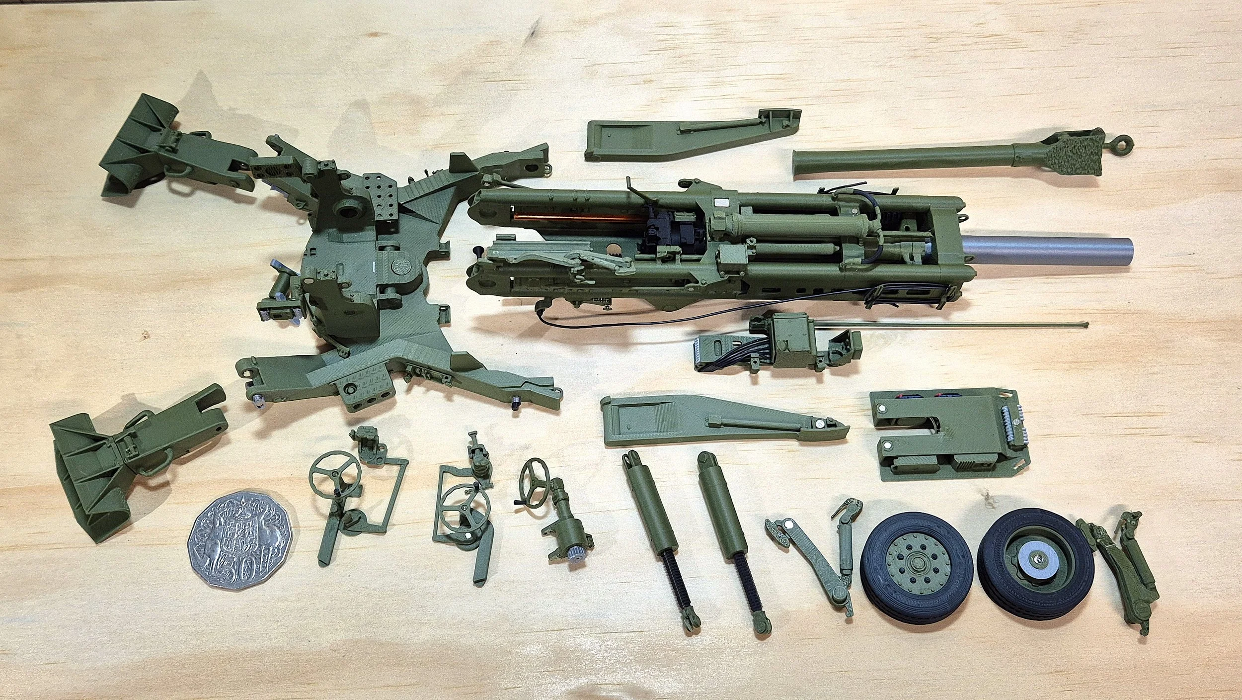 A stripped 1:25 M777