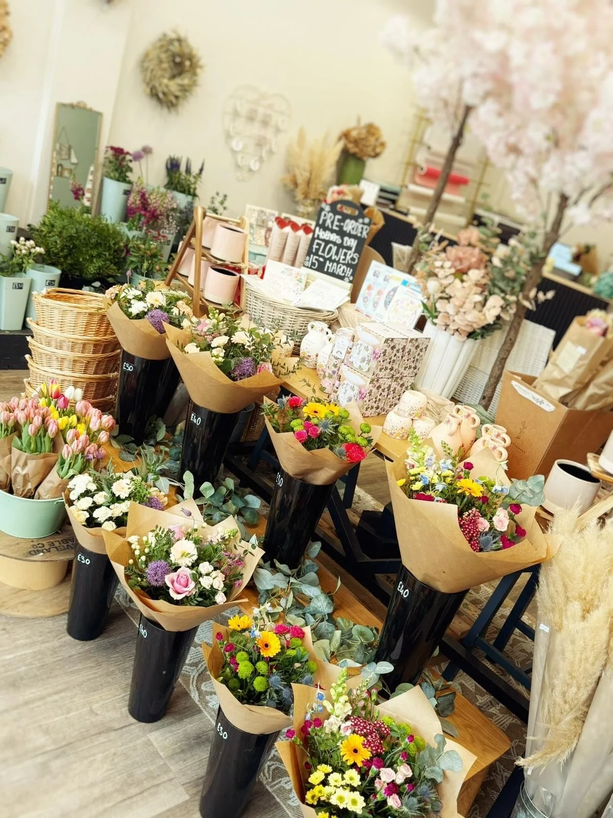 We&rsquo;re gearing up for a busy Mother&rsquo;s Day weekend, starting with a super busy Friday. Can&rsquo;t wait to help spread the joy this Mother&rsquo;s Day. We&rsquo;ll have plenty of bouquets ready in store, so pop by and pick one up. 💐 

📍Tu