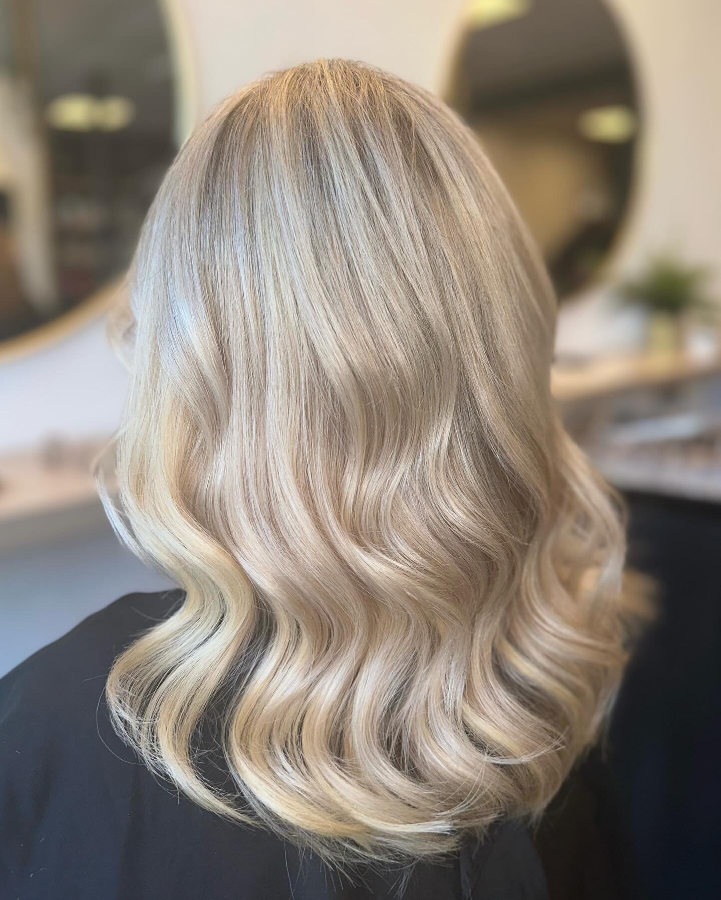 Can extensions help your hair grow? ABSOLUTELY 
This lady initially had extensions to add length &amp; thickness to her hair. Along with the perk of extra brightness from the extensions. 
After wearing a full head of weave for 6 months we have remove