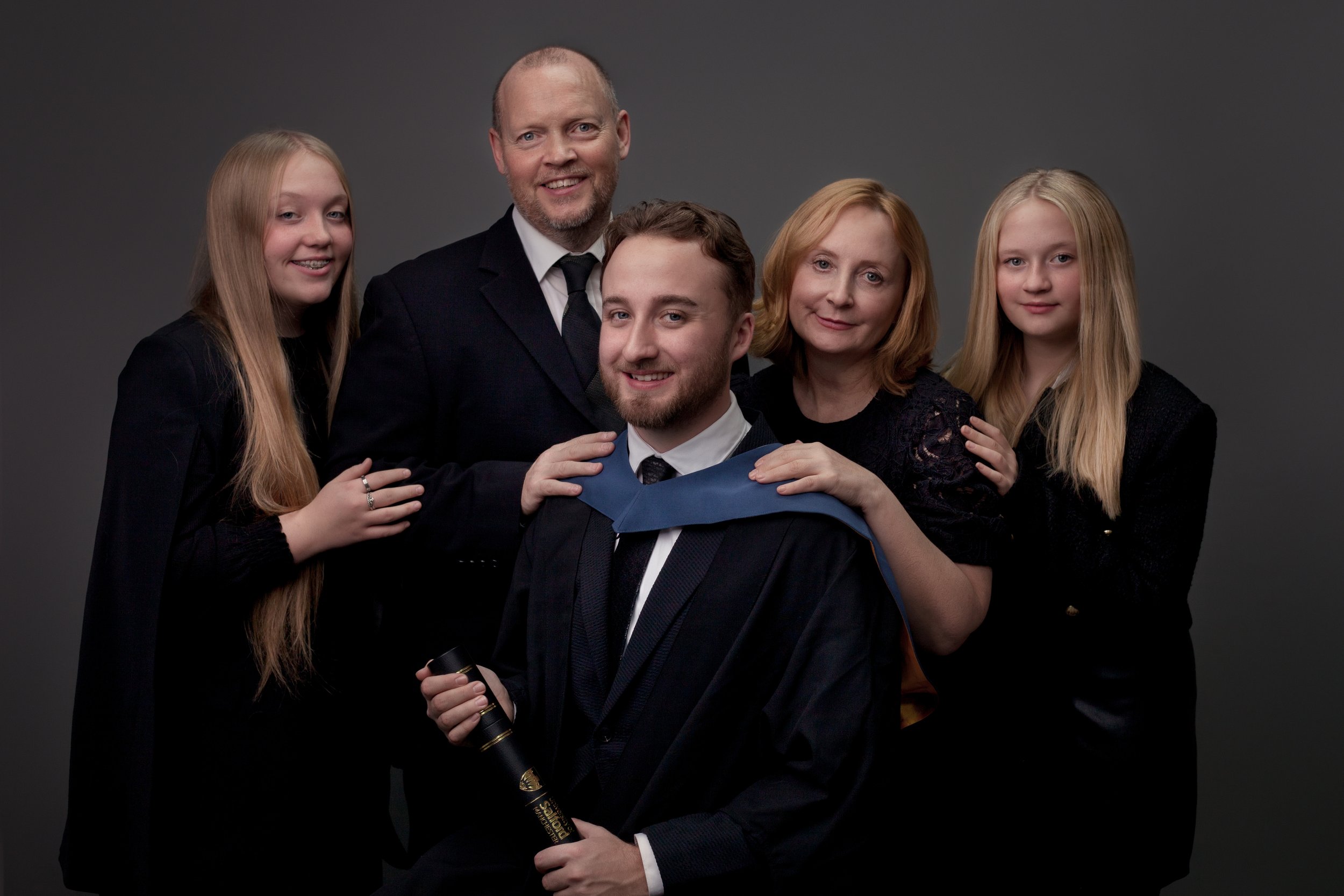 Lukas Graduation Portraits 7.jpg