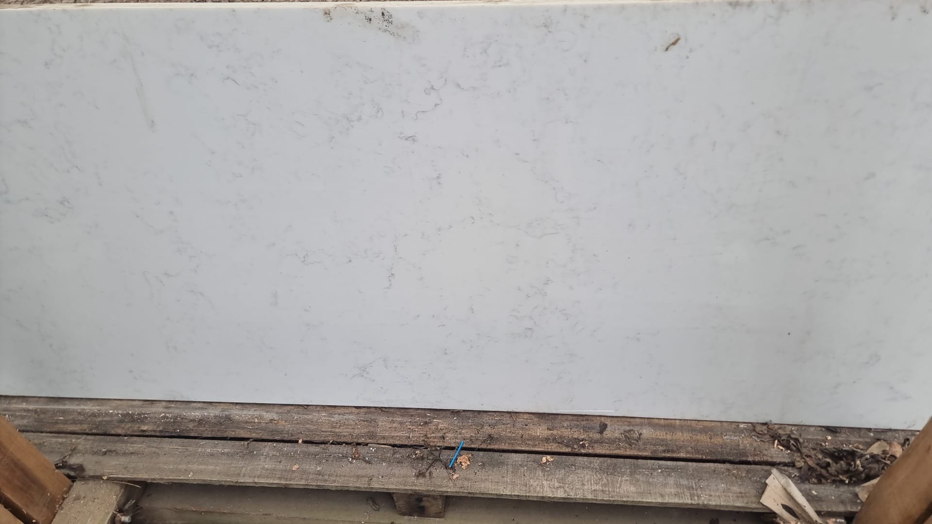 LT290 - 3000x620mm
Carrara Venatino Quartz 30mm