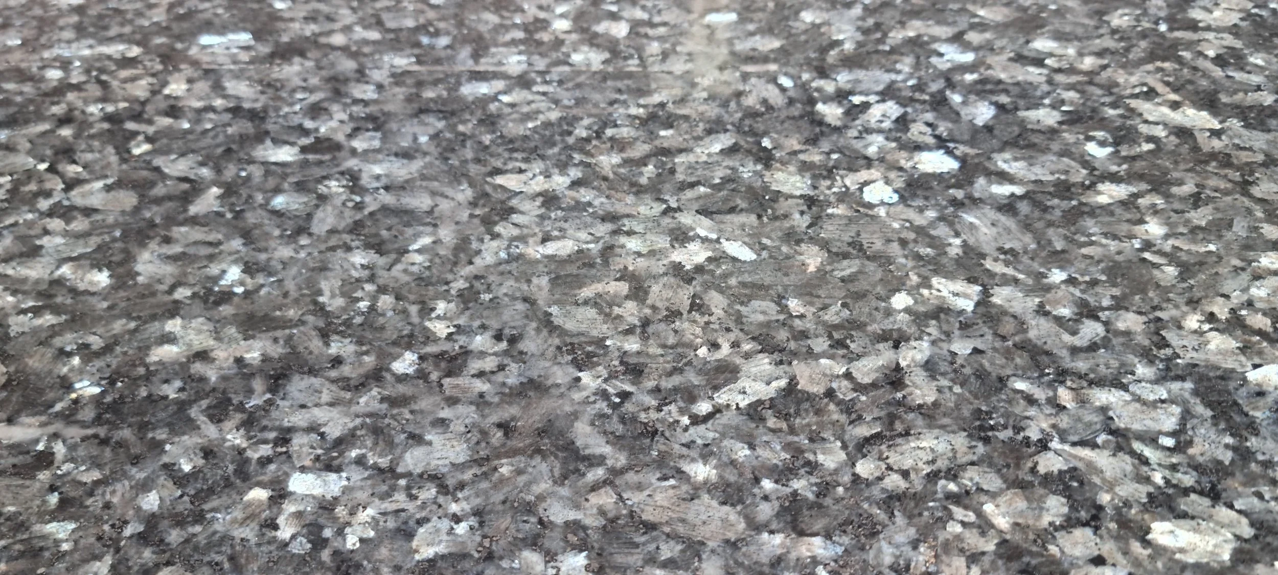 LT338 - 2200x1380mm
Blue Pearl Polished 30mm Granite