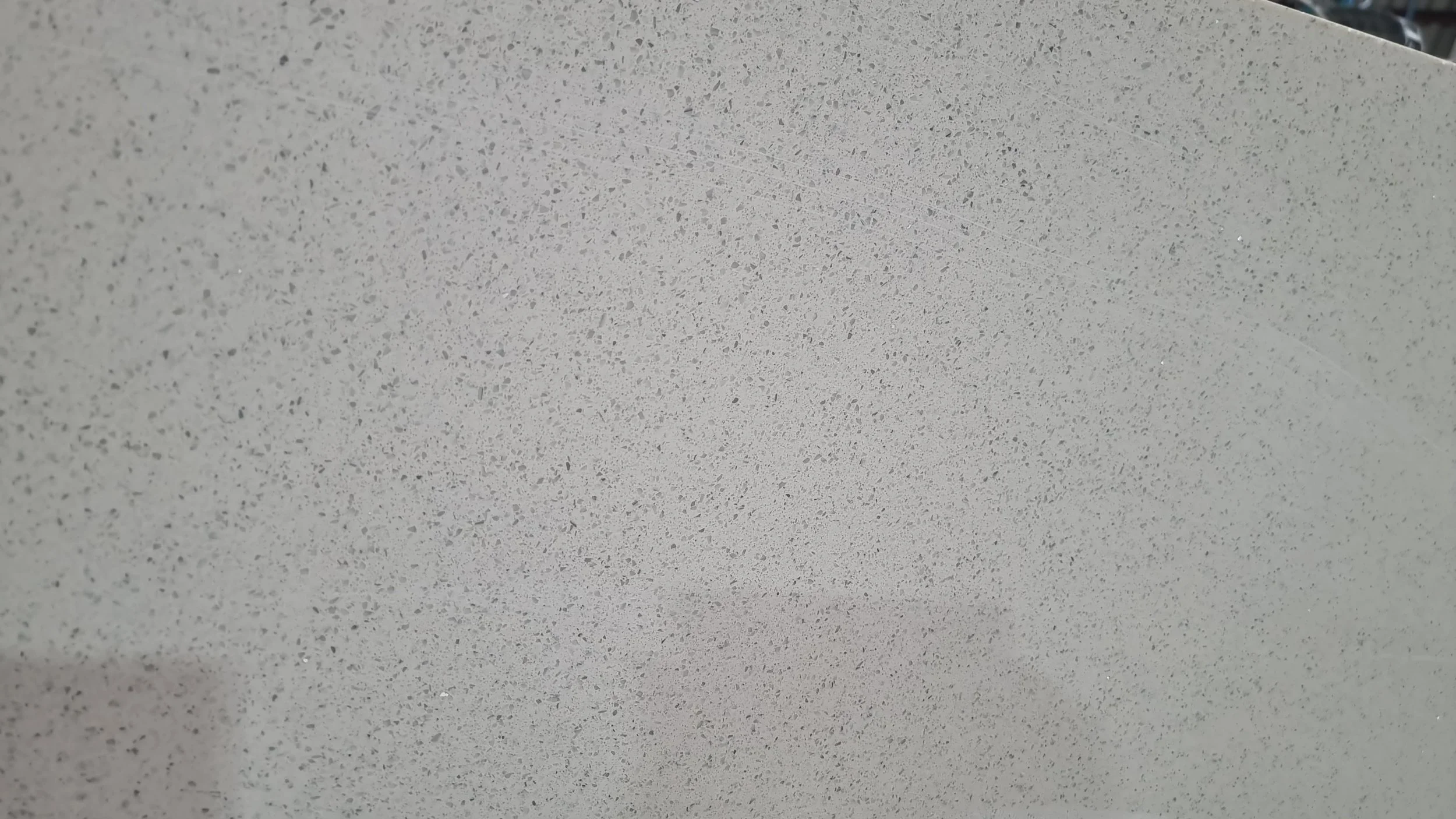 LT337 - 3200x680mm
White Mirror Polished 20mm Quartz