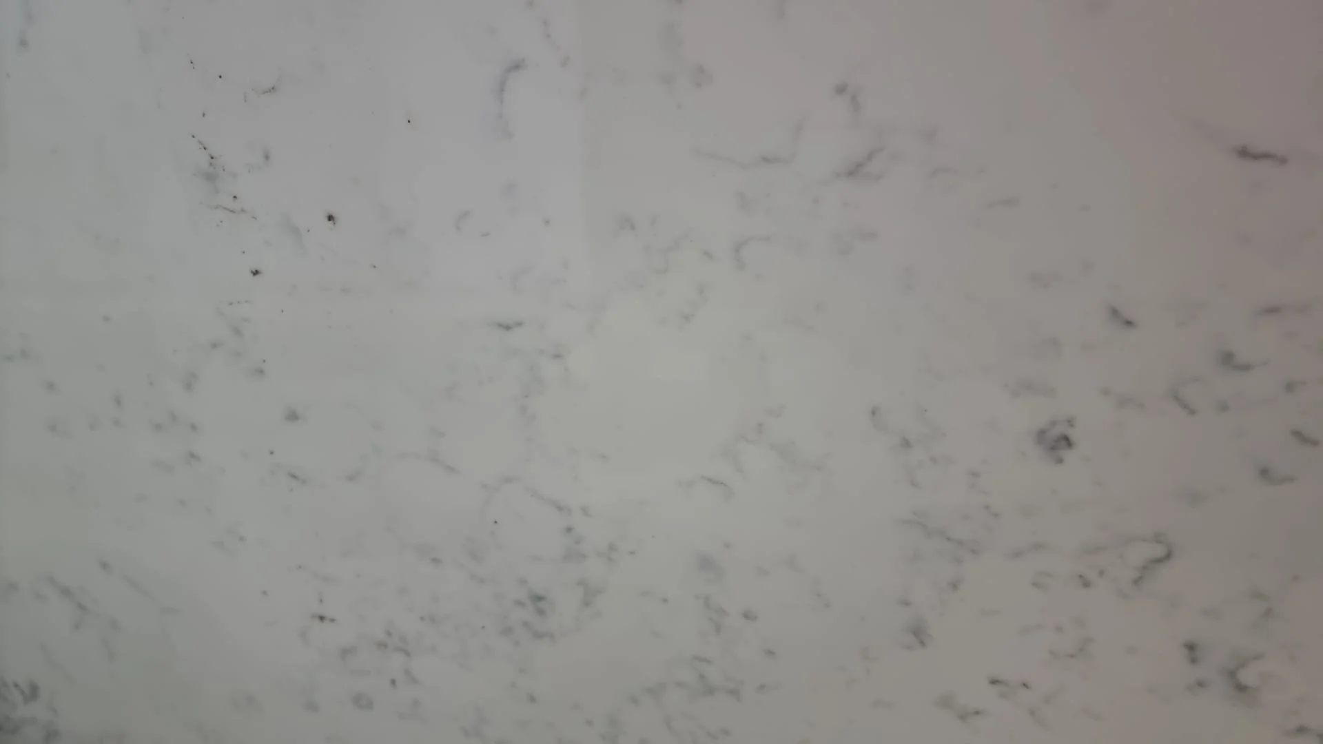 LT272 - 2190x560mm & 1100x840mm
IQ Carrara 30mm Quartz