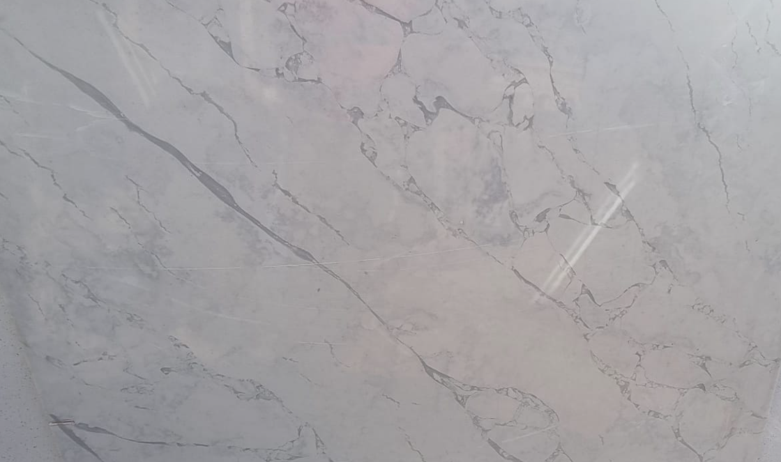 LT334 - 1250 x 870mm
Opal Quartz 20mm polished 