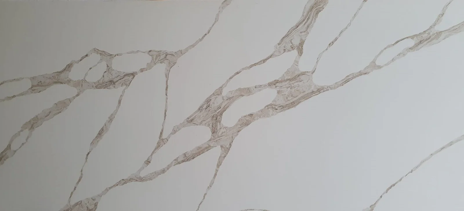 Calacatta Bronze 20mm polished Quartz 