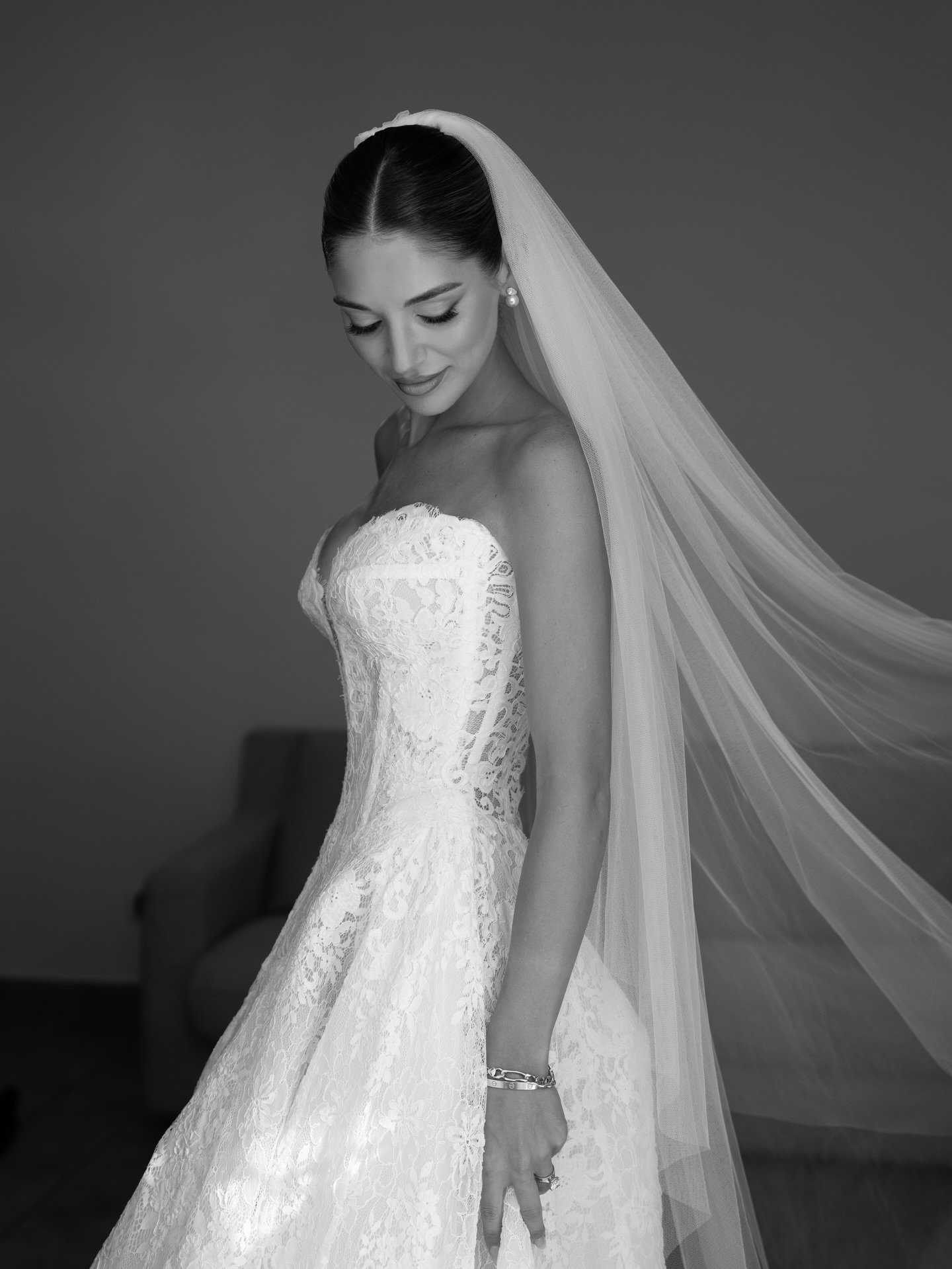 Wedding prep stages on the Amalfi Coast 🍋
.
.
.
.
.
.
.
.
.
.
.
.
.
.
.
#weddingphotographer #destinationweddingphotographer
#italywedding #amalfiwedding