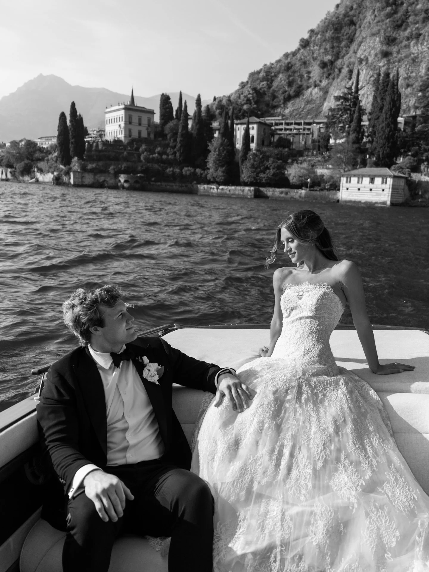 It doesn&rsquo;t get more iconic than a boat ride on Lake Como right after getting married 🚤
Planner @blisseventslakecomo 
Videographer @dk_wedding_film 
Second shooter @the.weisers 
Content Creator @kristina_belihina 
Hair stylist @merita.bridalbea