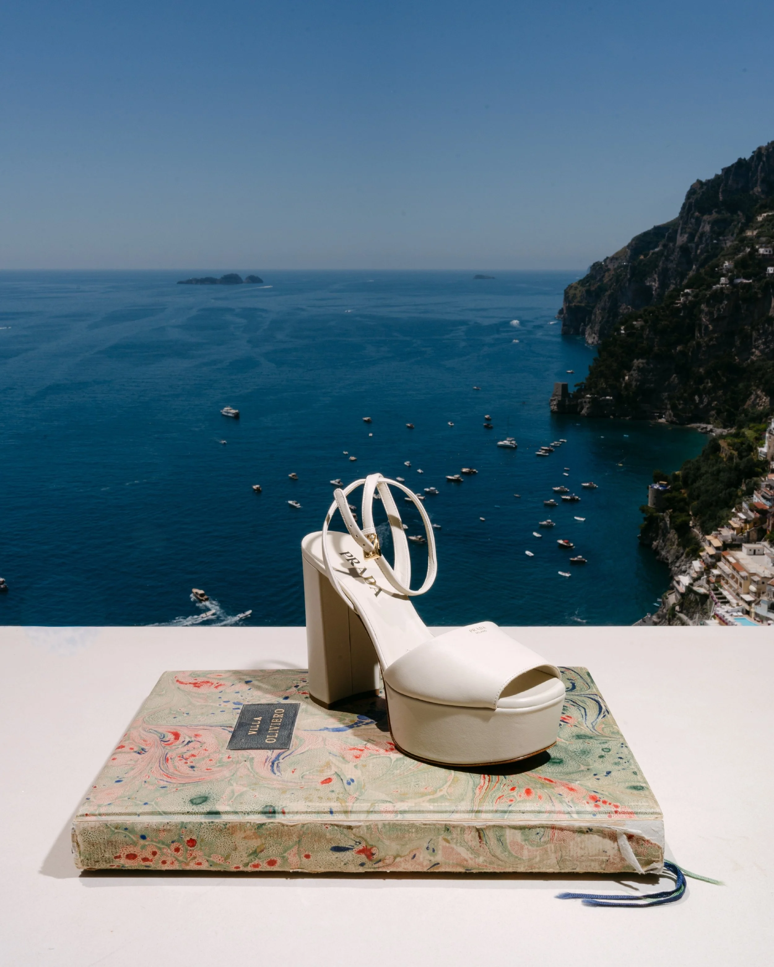More from J&amp;T&rsquo;s wedding day on the Amalfi Coast 📸
‭planner @bloomandgrowevents‬
‭content @tati.muntyan‬
‭venue @villaoliviero‬
‭MUA @beautybygiuliana‬
‭hair stylist @beautylivery‬
