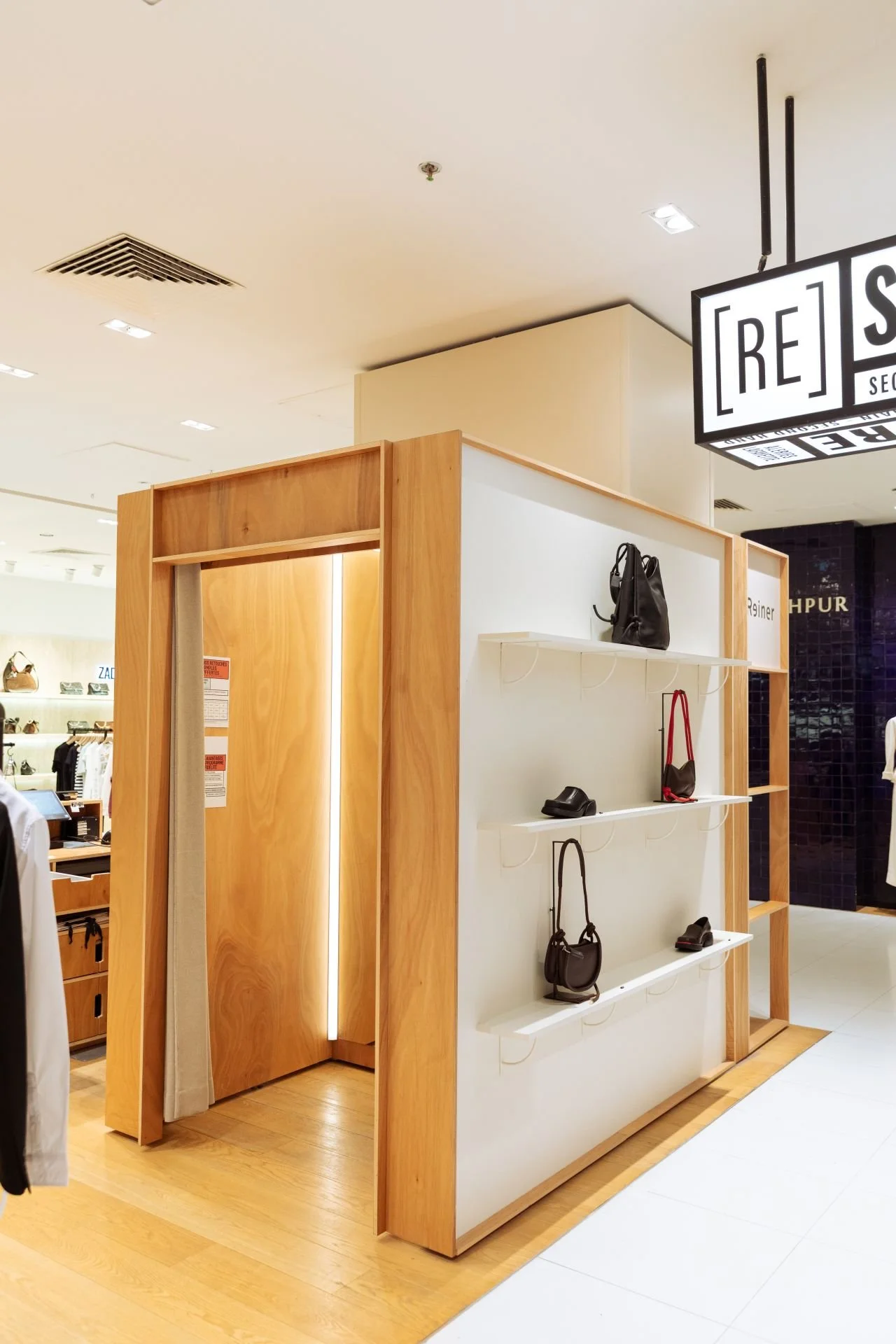 Une présence qui s’étend aux Galeries Lafayette Haussmann