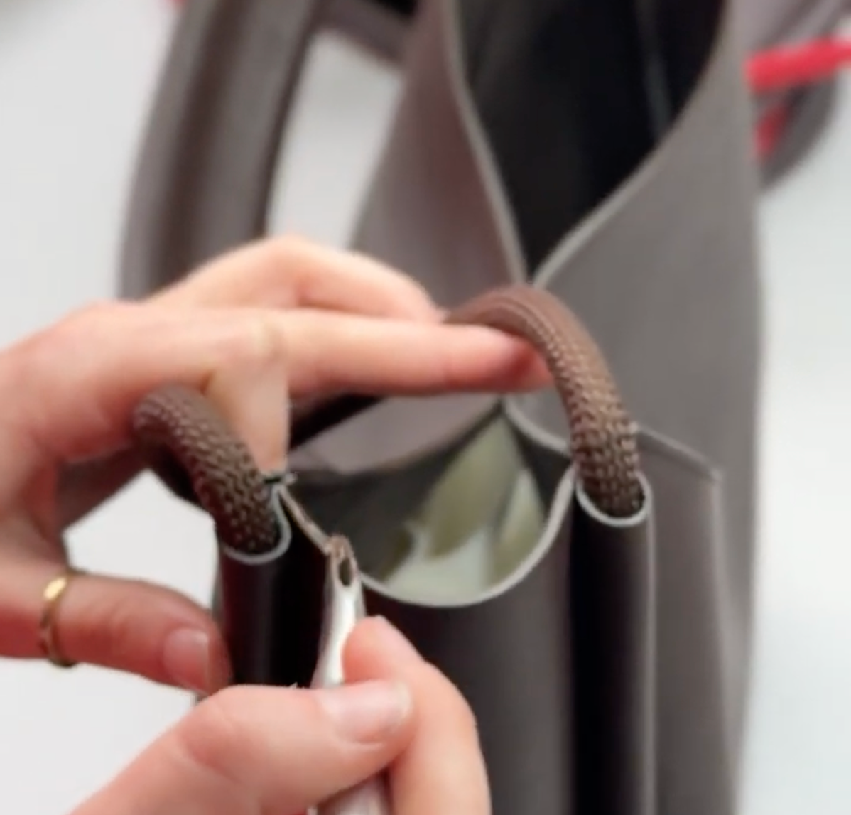 Le savoir-faire artisanal comme fondation