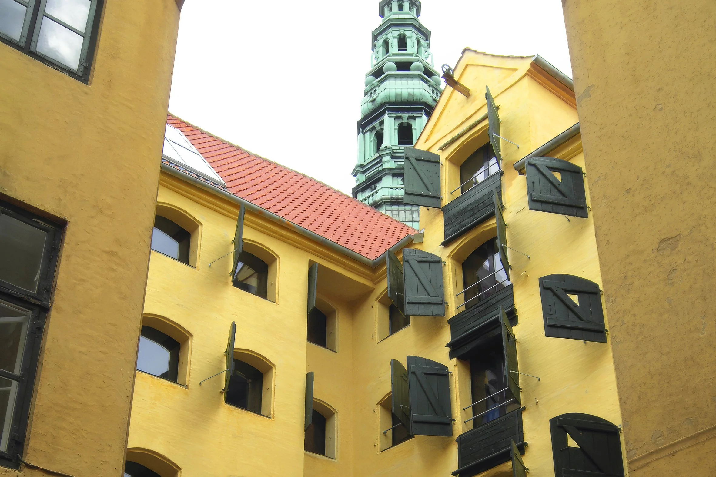 Ploughs Gaard, Amager Torv, København