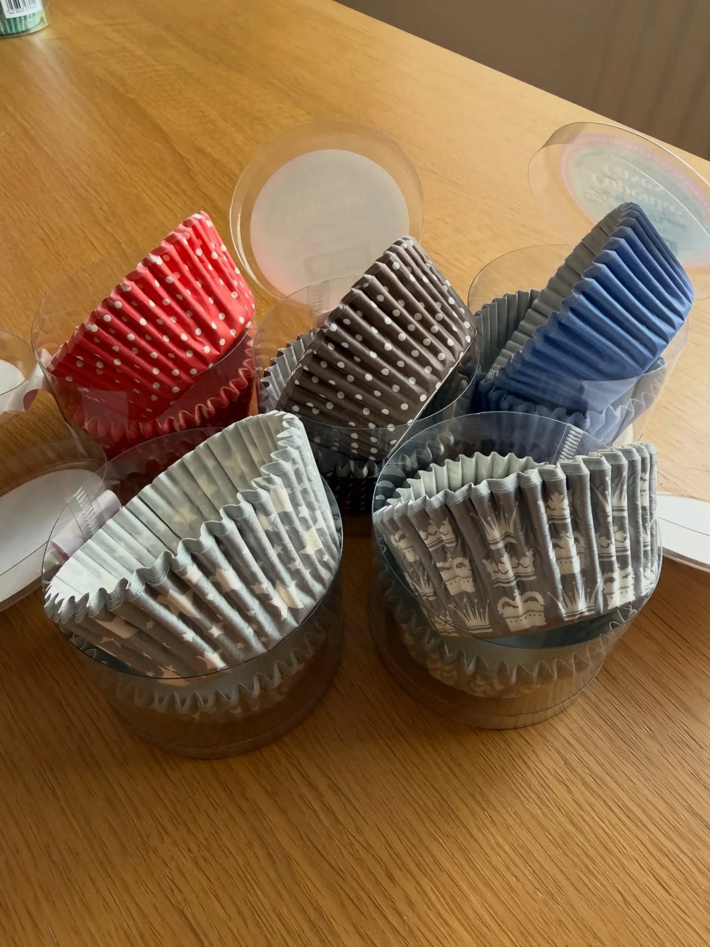 I have started a full stock check this week and as all the cupboards are full, I have decided to sell items that are surplus to requirement or I don&rsquo;t use.

To start with, I have some Squires Kitchen standard cases at &pound;1.00 per container 