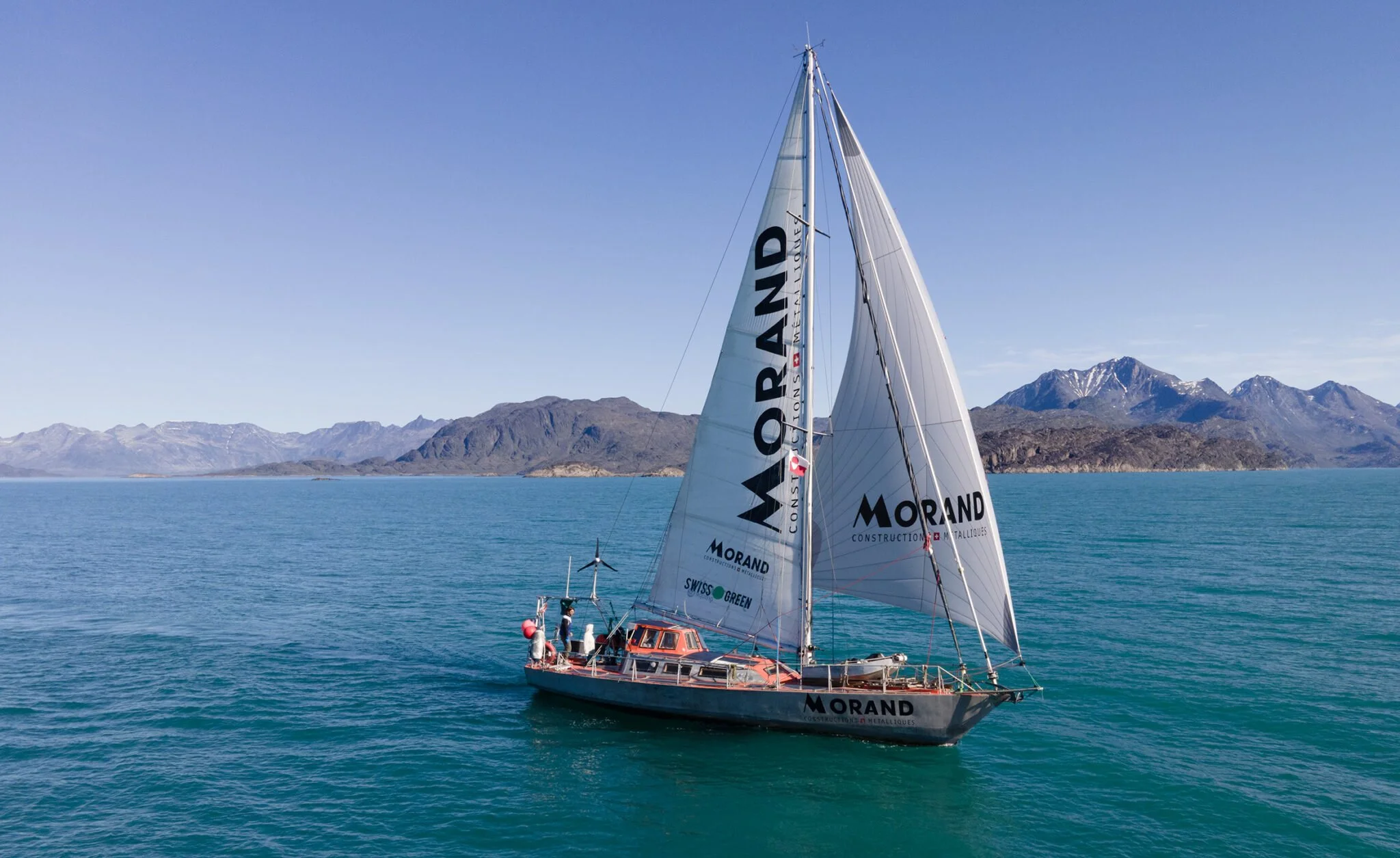 Rebuilding an el-expedition boat