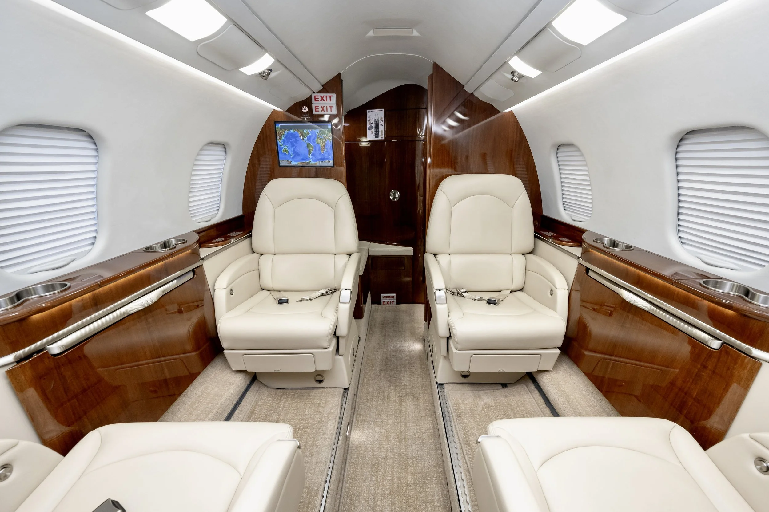N447LA_interior_3.jpeg